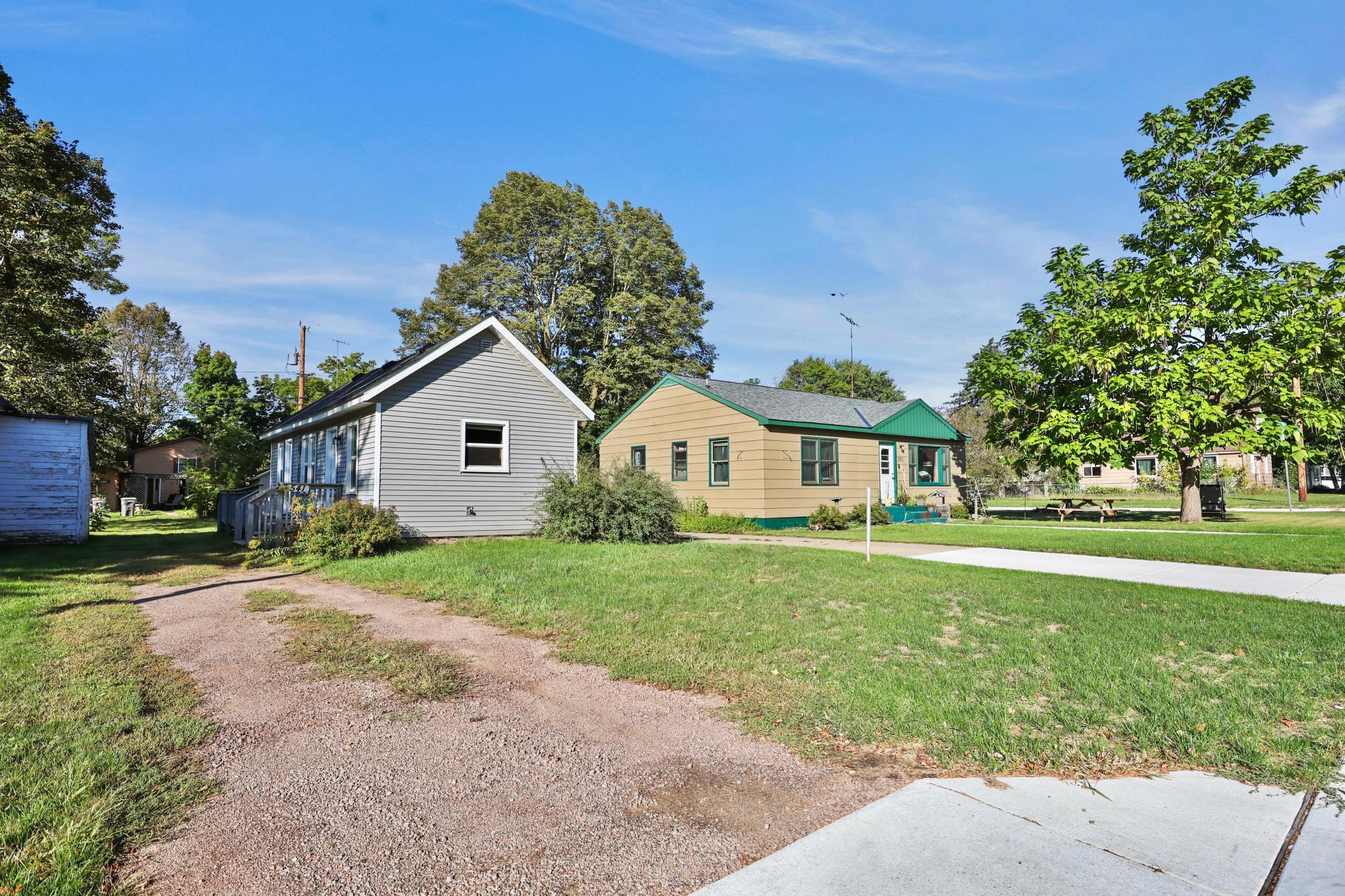 541 Broadway Avenue N Property Photo 26