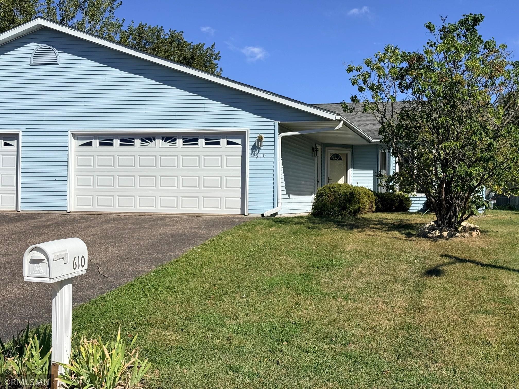 610 Meadows Drive Property Photo 1