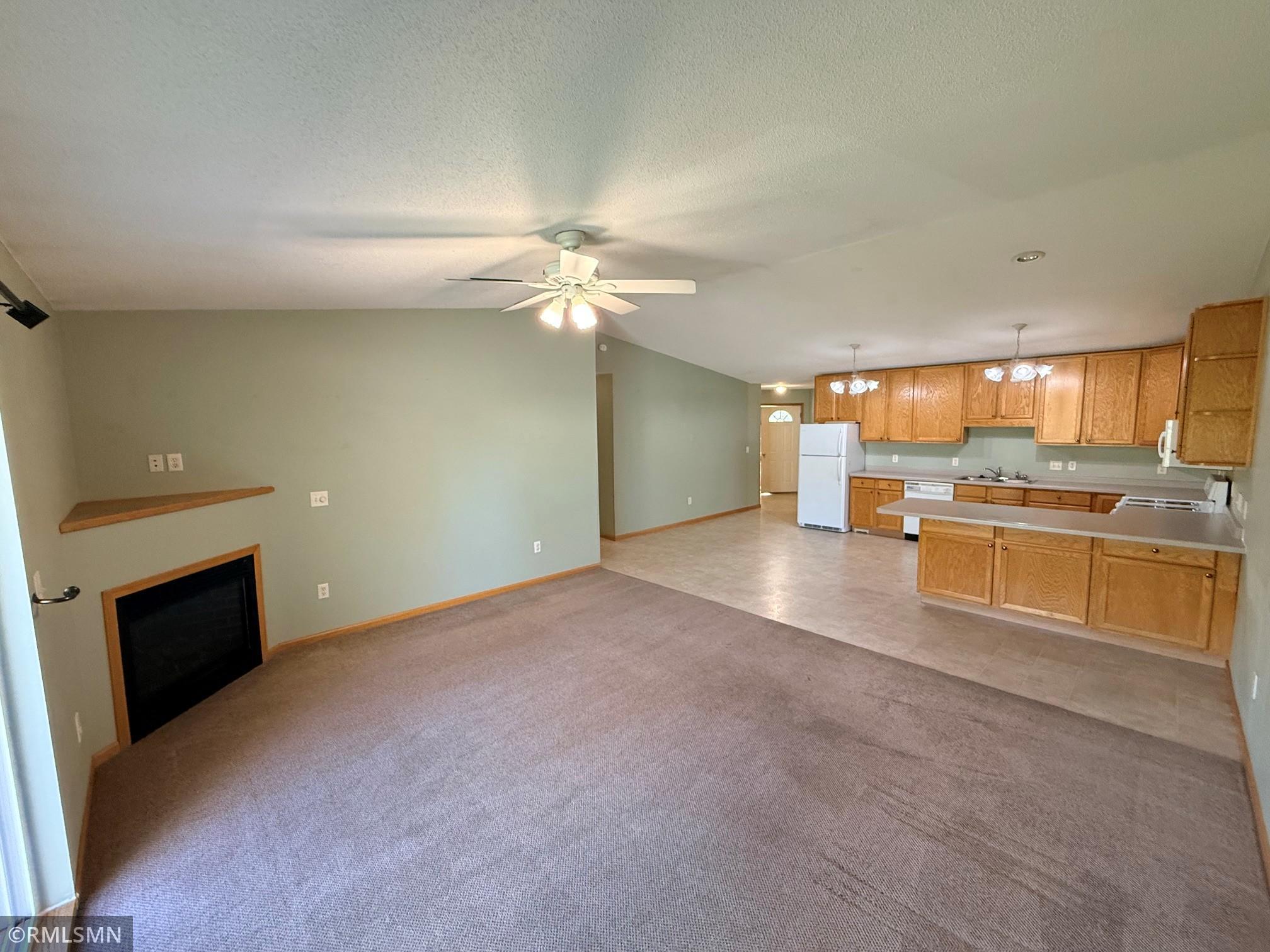 610 Meadows Drive Property Photo 4