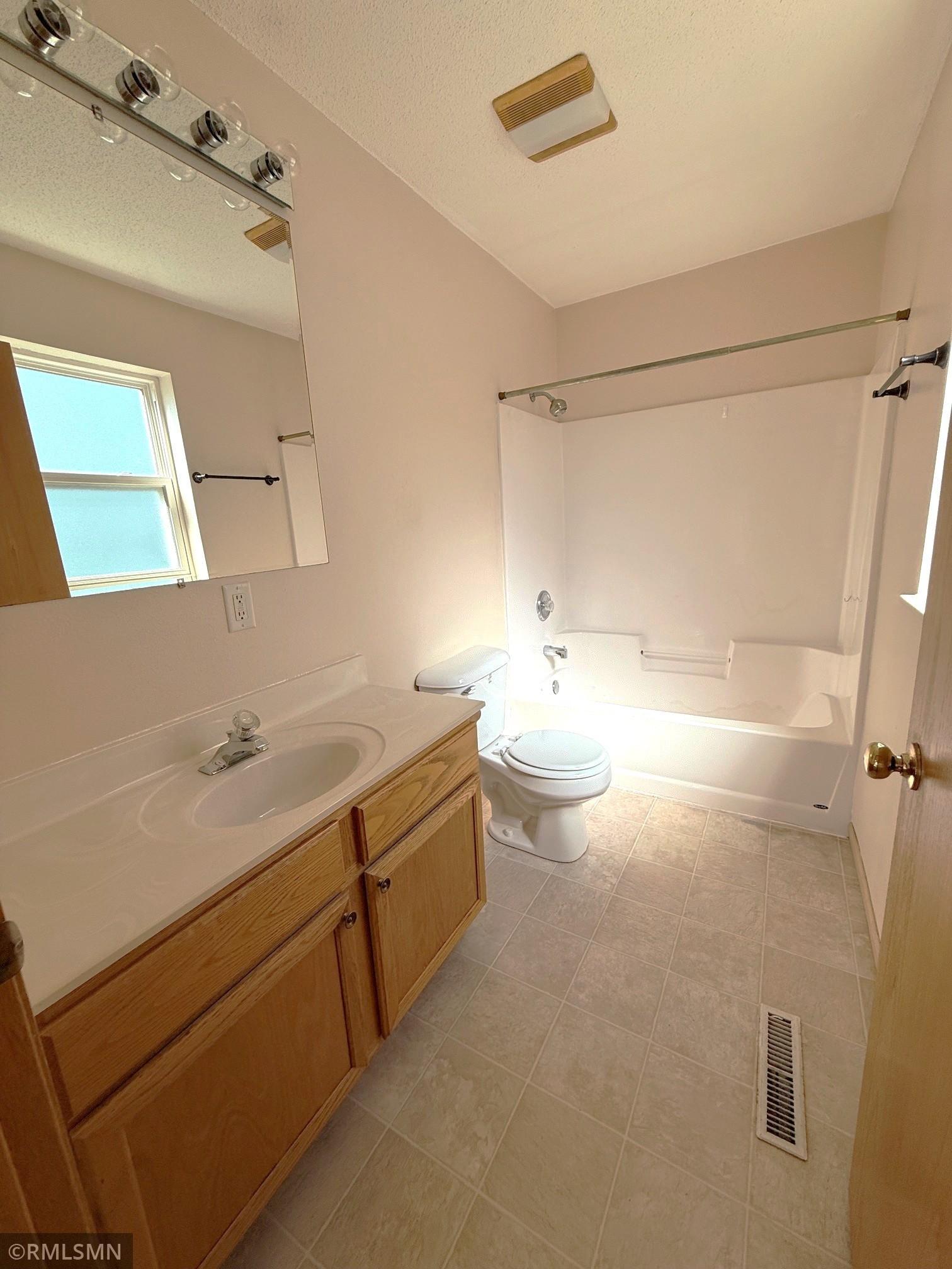 610 Meadows Drive Property Photo 27