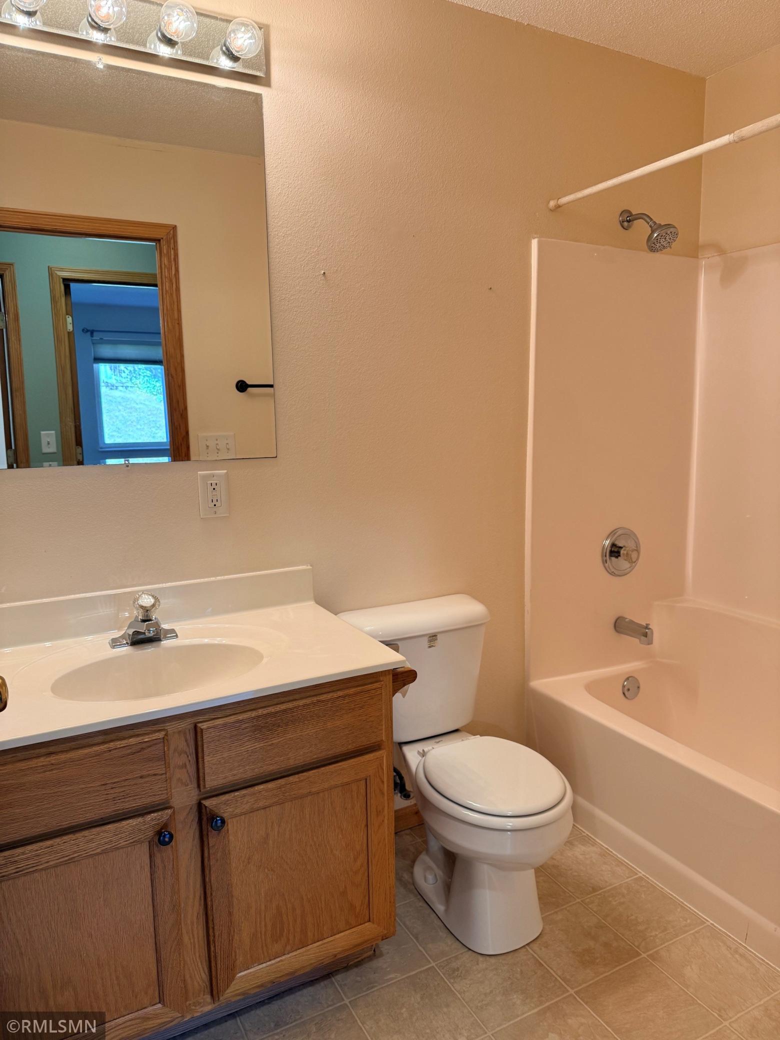 610 Meadows Drive Property Photo 33