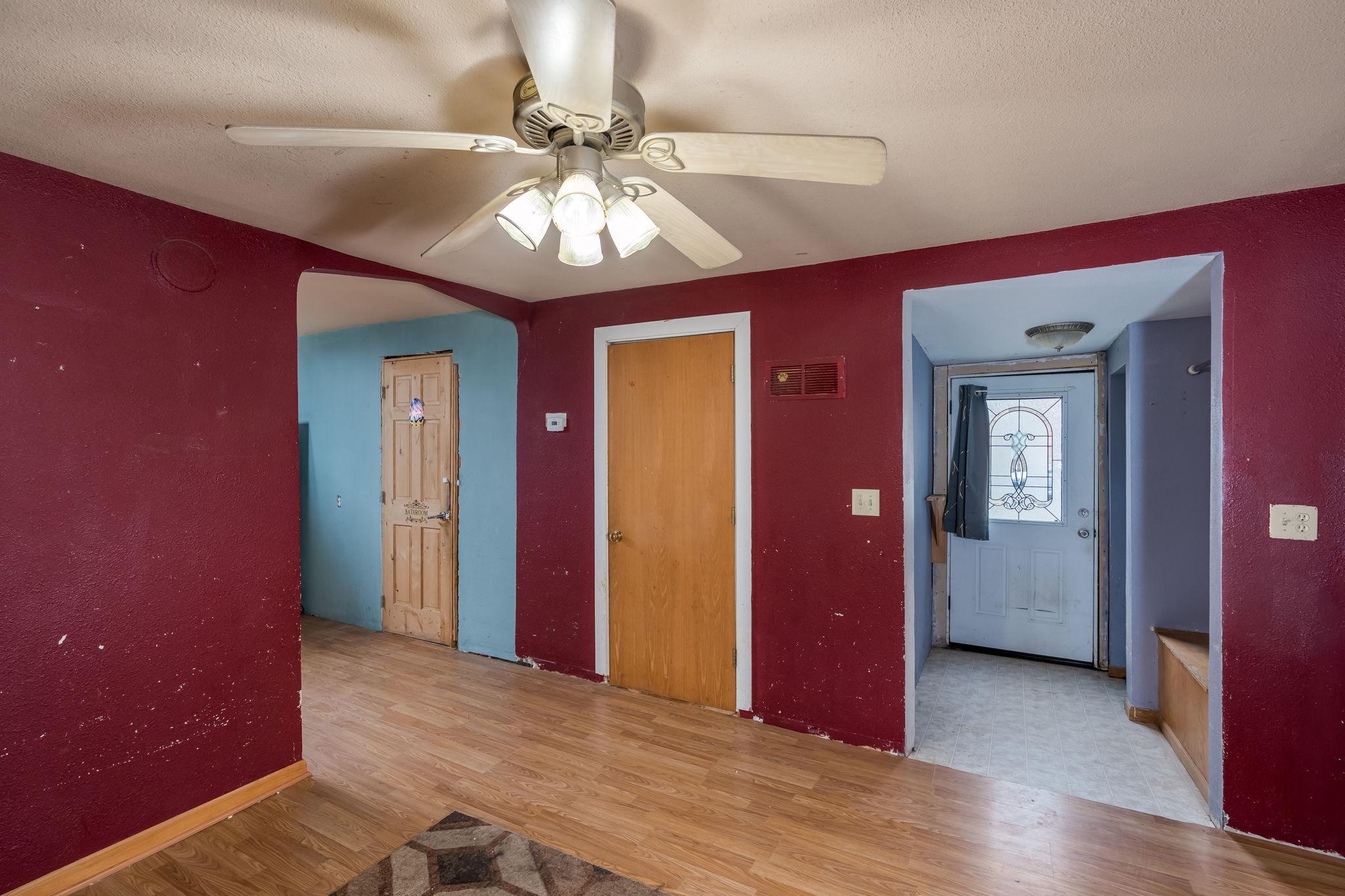 315 Hoosac Street E Property Photo 2
