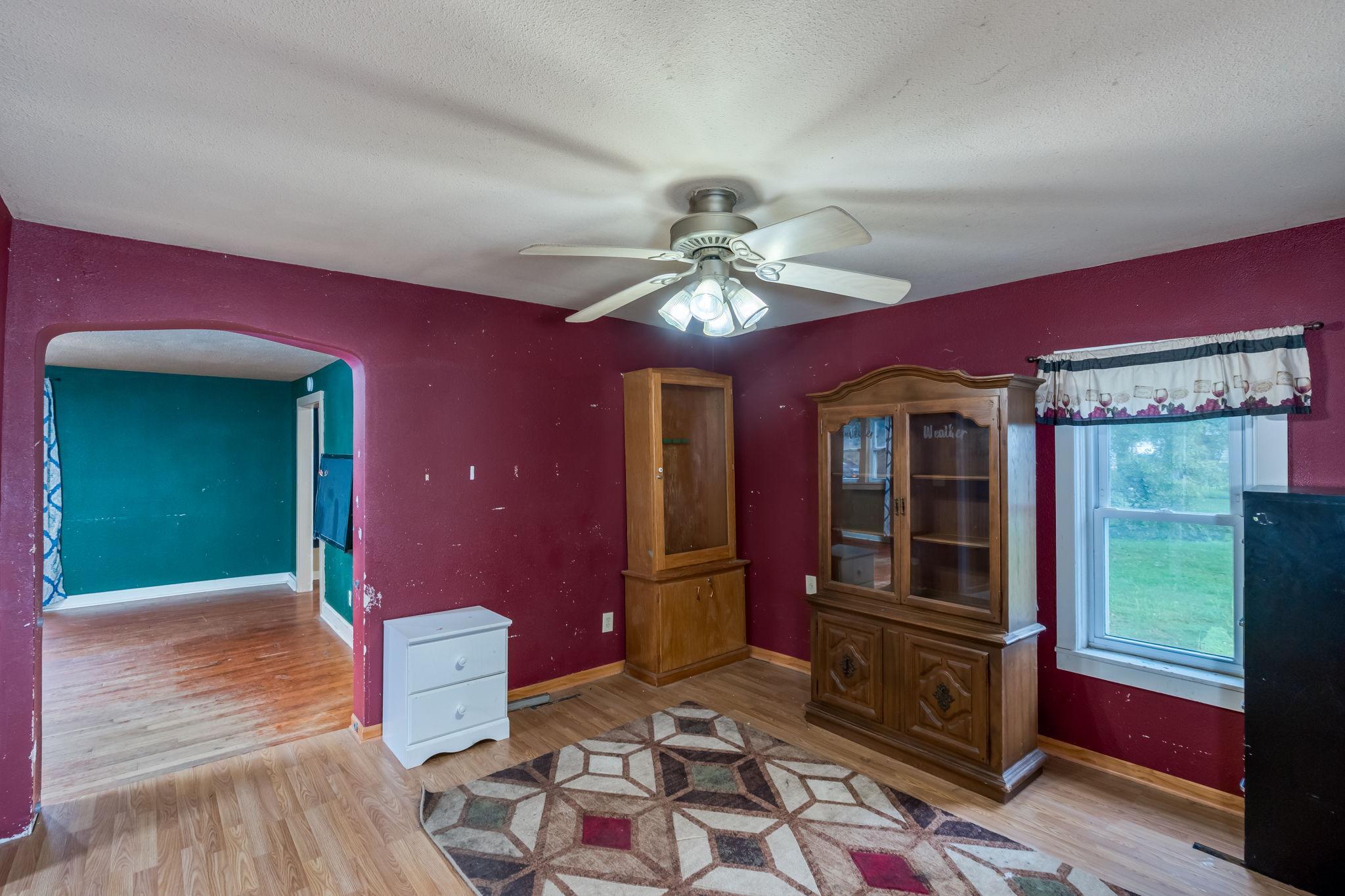 315 Hoosac Street E Property Photo 4