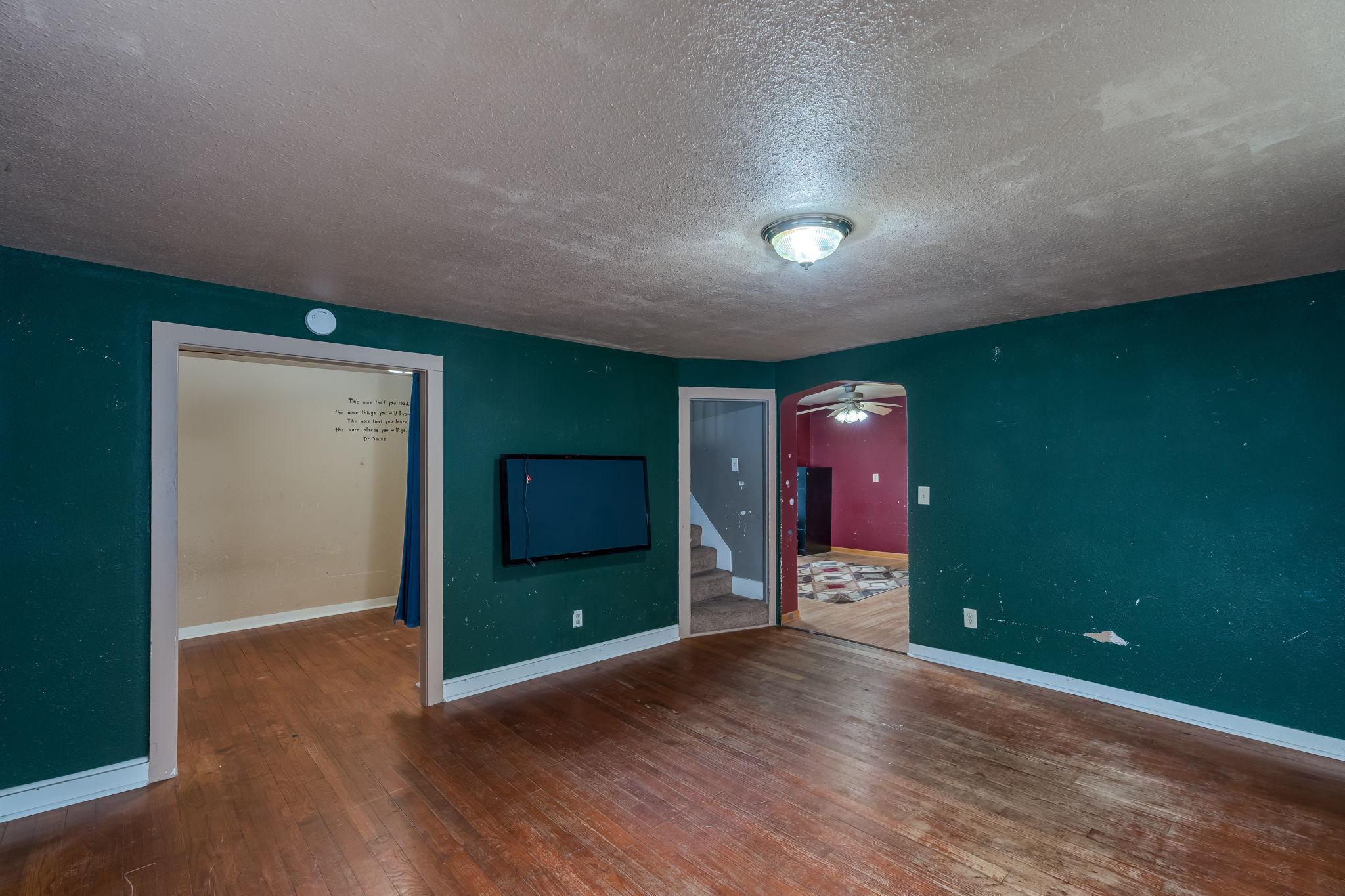 315 Hoosac Street E Property Photo 6
