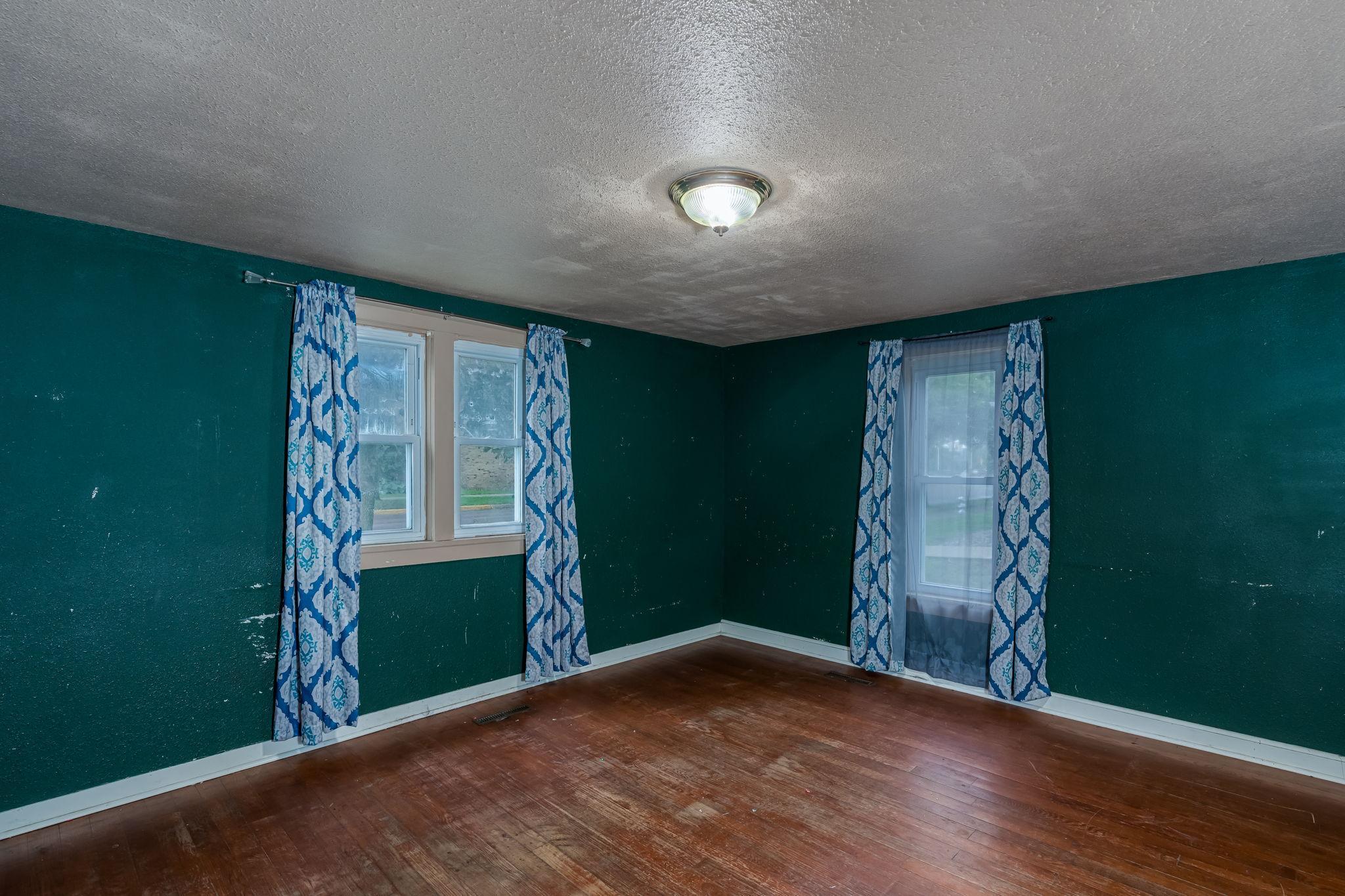 315 Hoosac Street E Property Photo 8