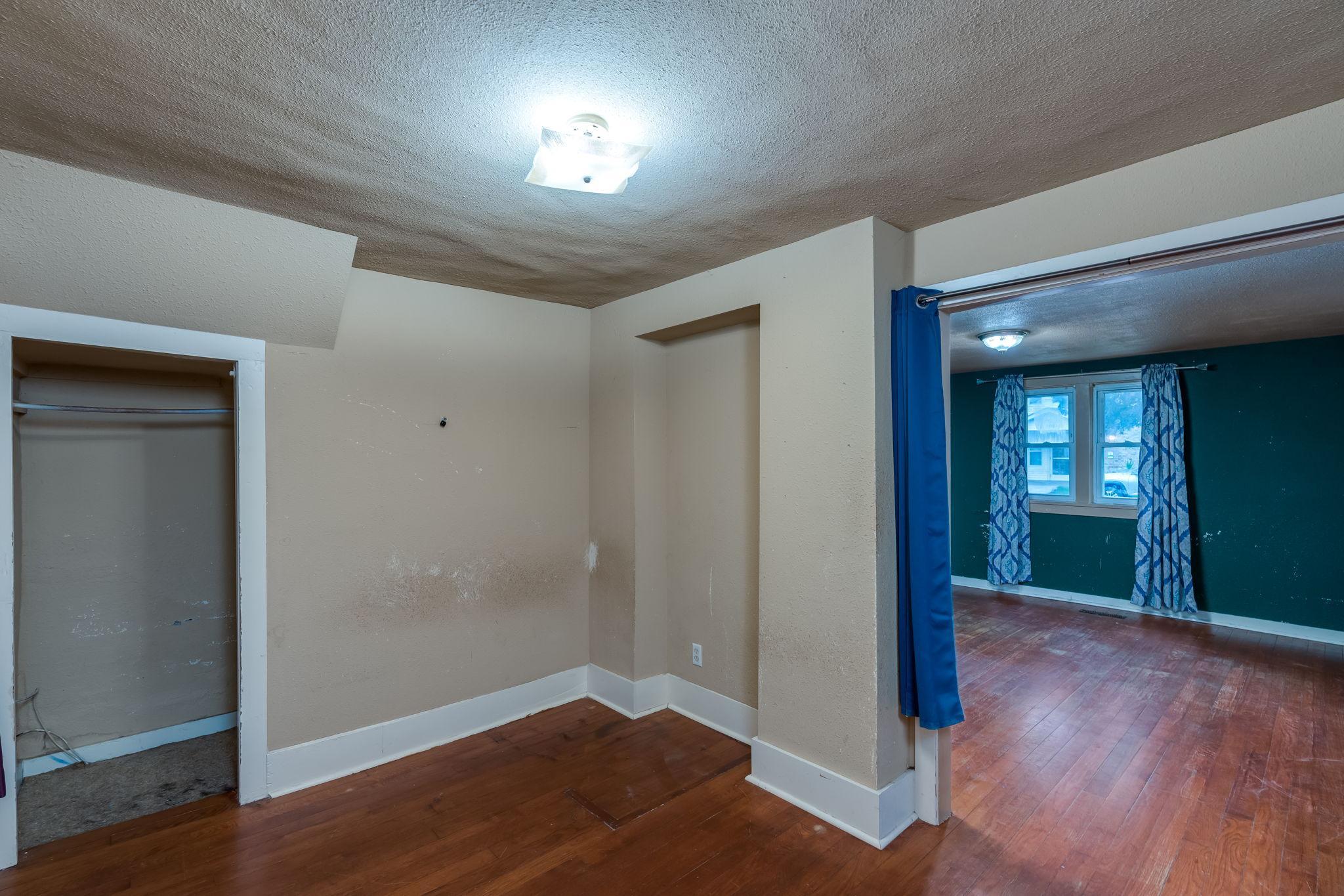 315 Hoosac Street E Property Photo 9