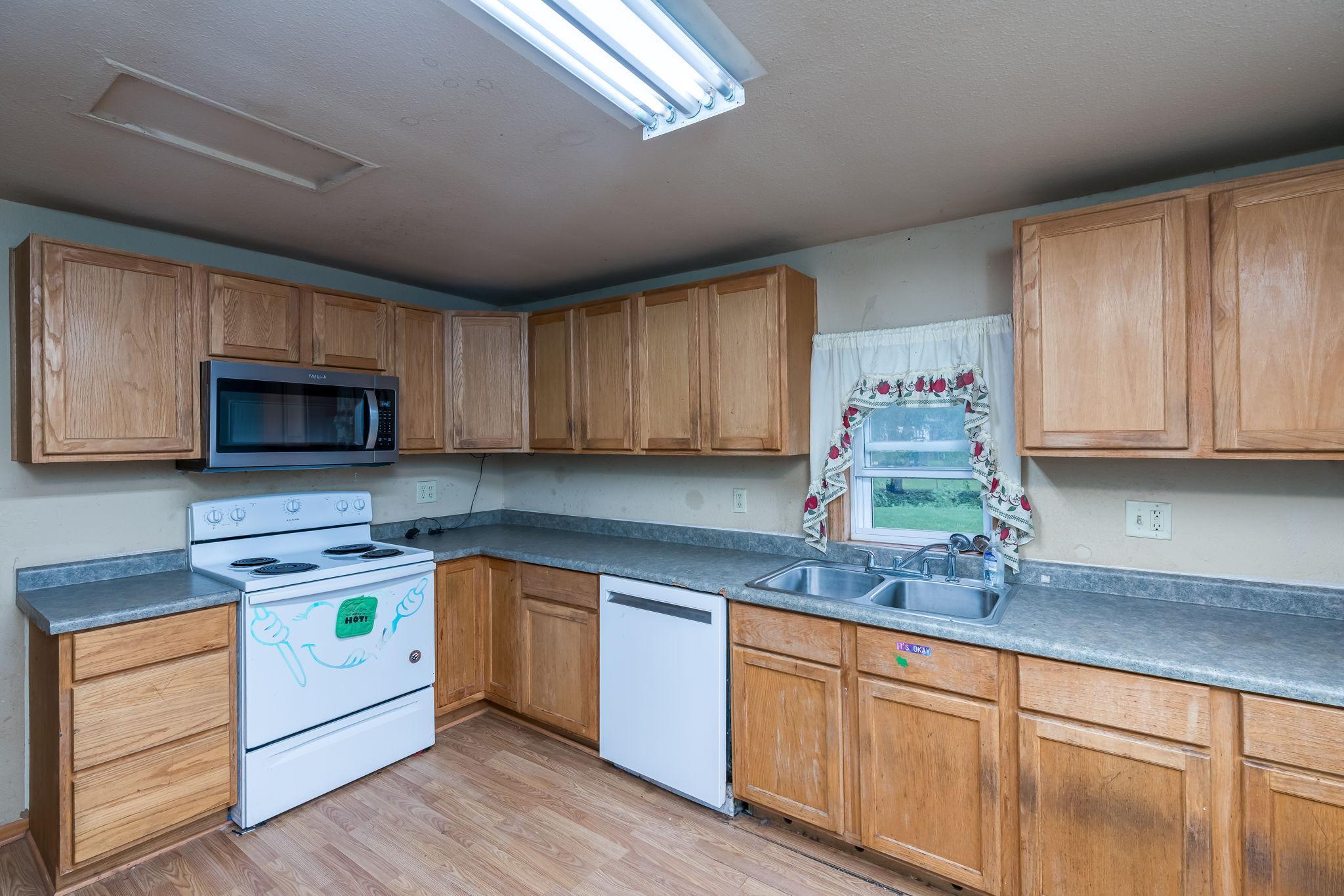 315 Hoosac Street E Property Photo 13