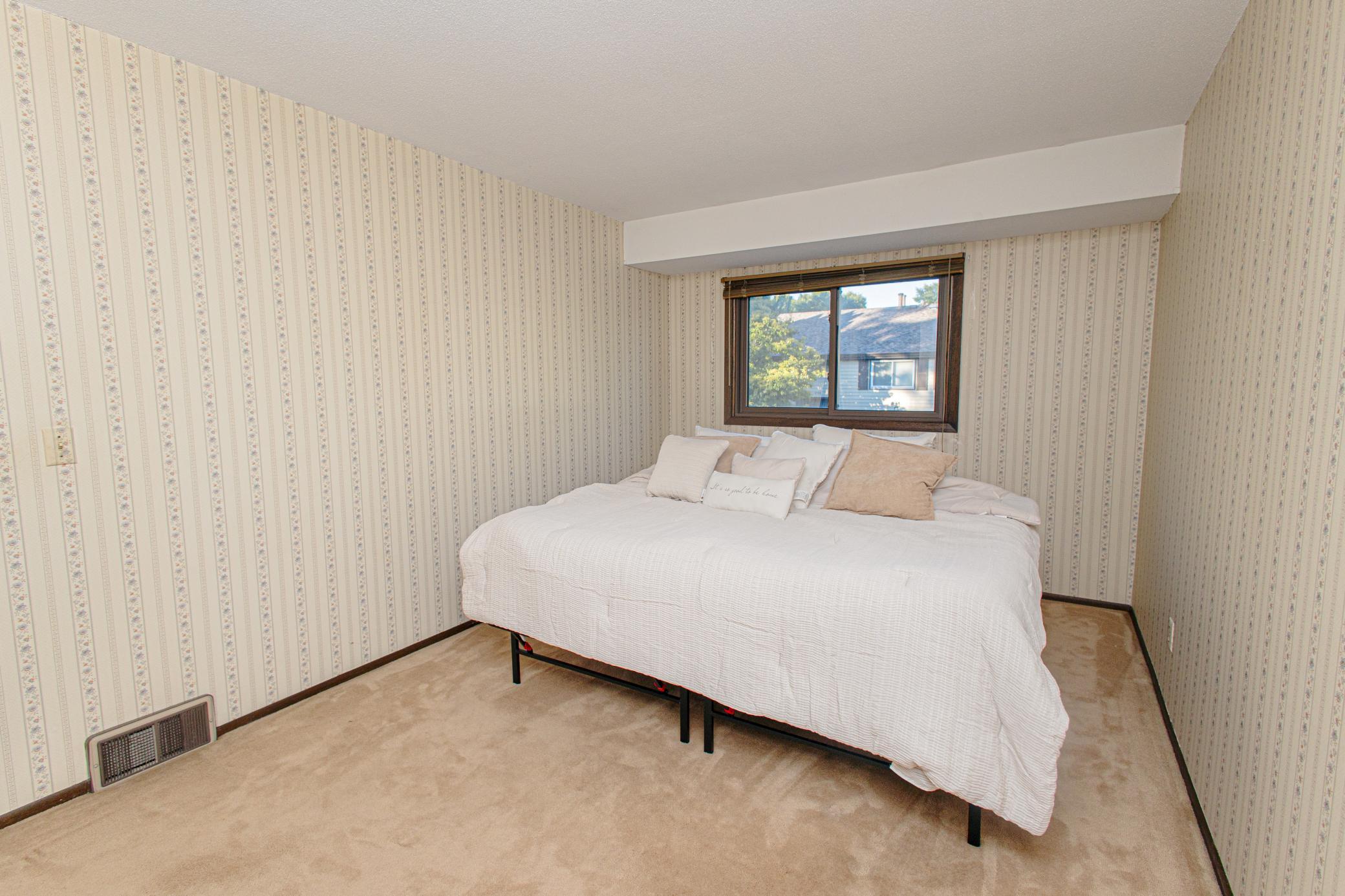 6570 Upper 35th Street N Property Photo 14