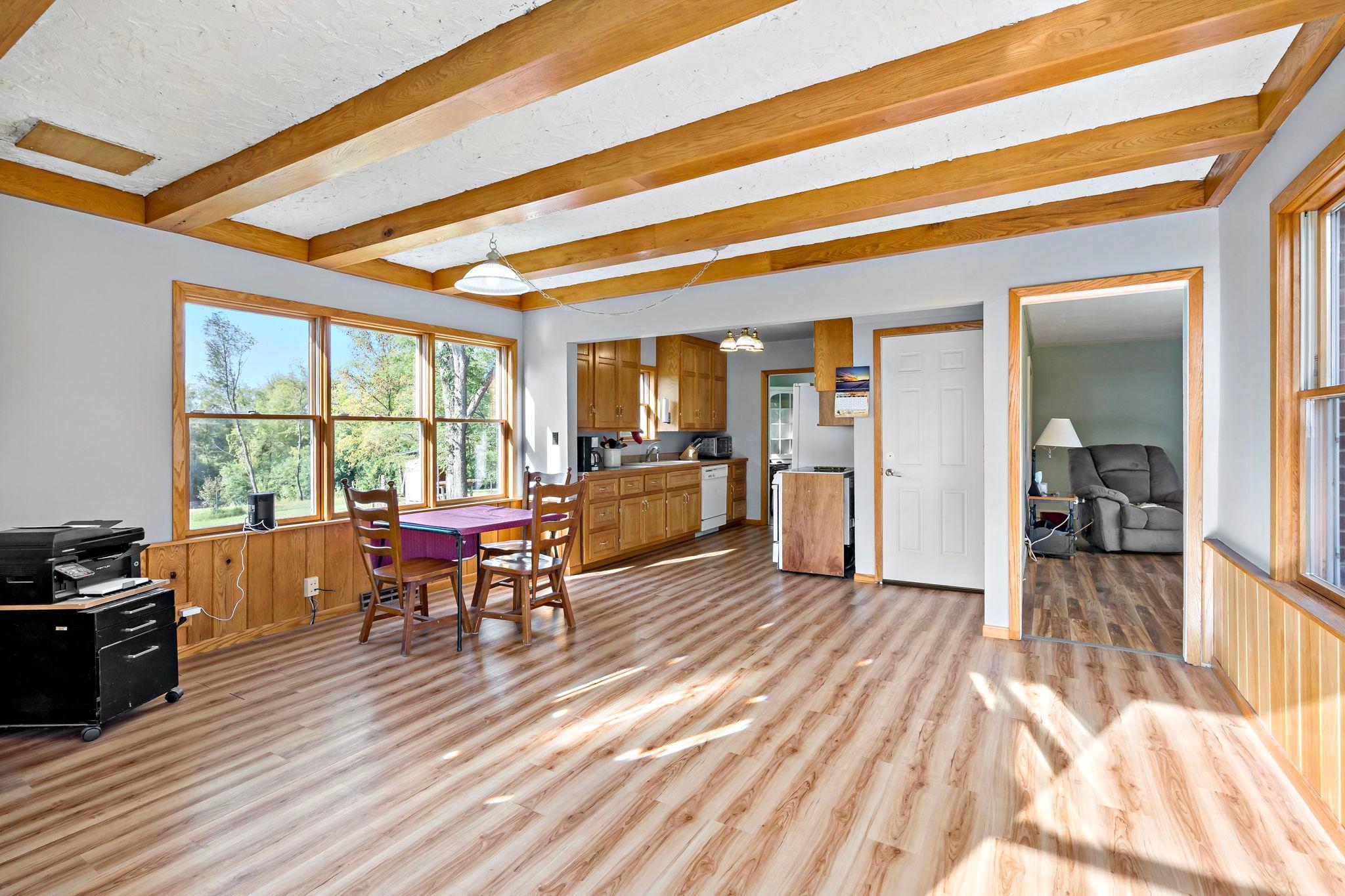 4555 Spruce Way Property Photo 3