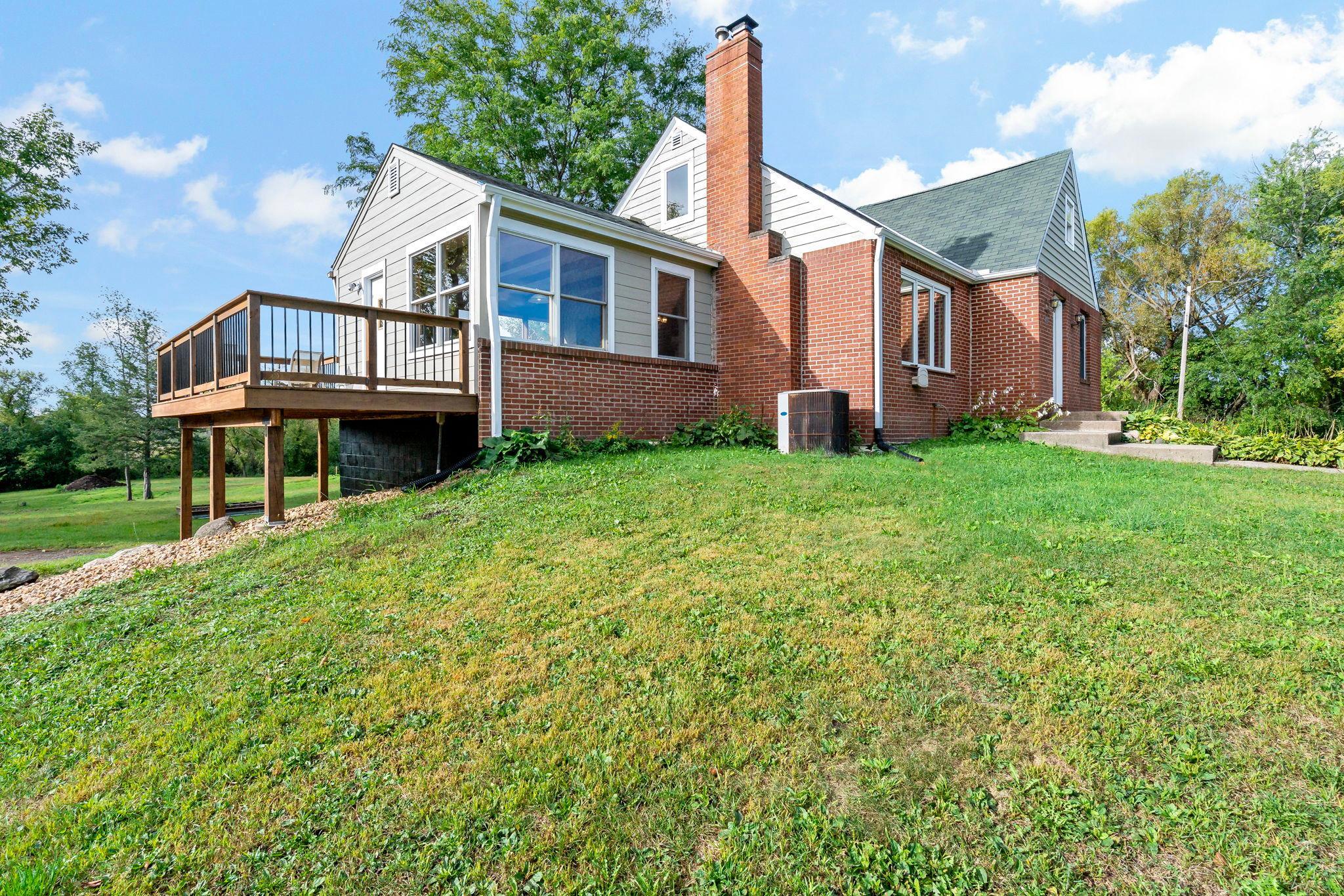 4555 Spruce Way Property Photo 18