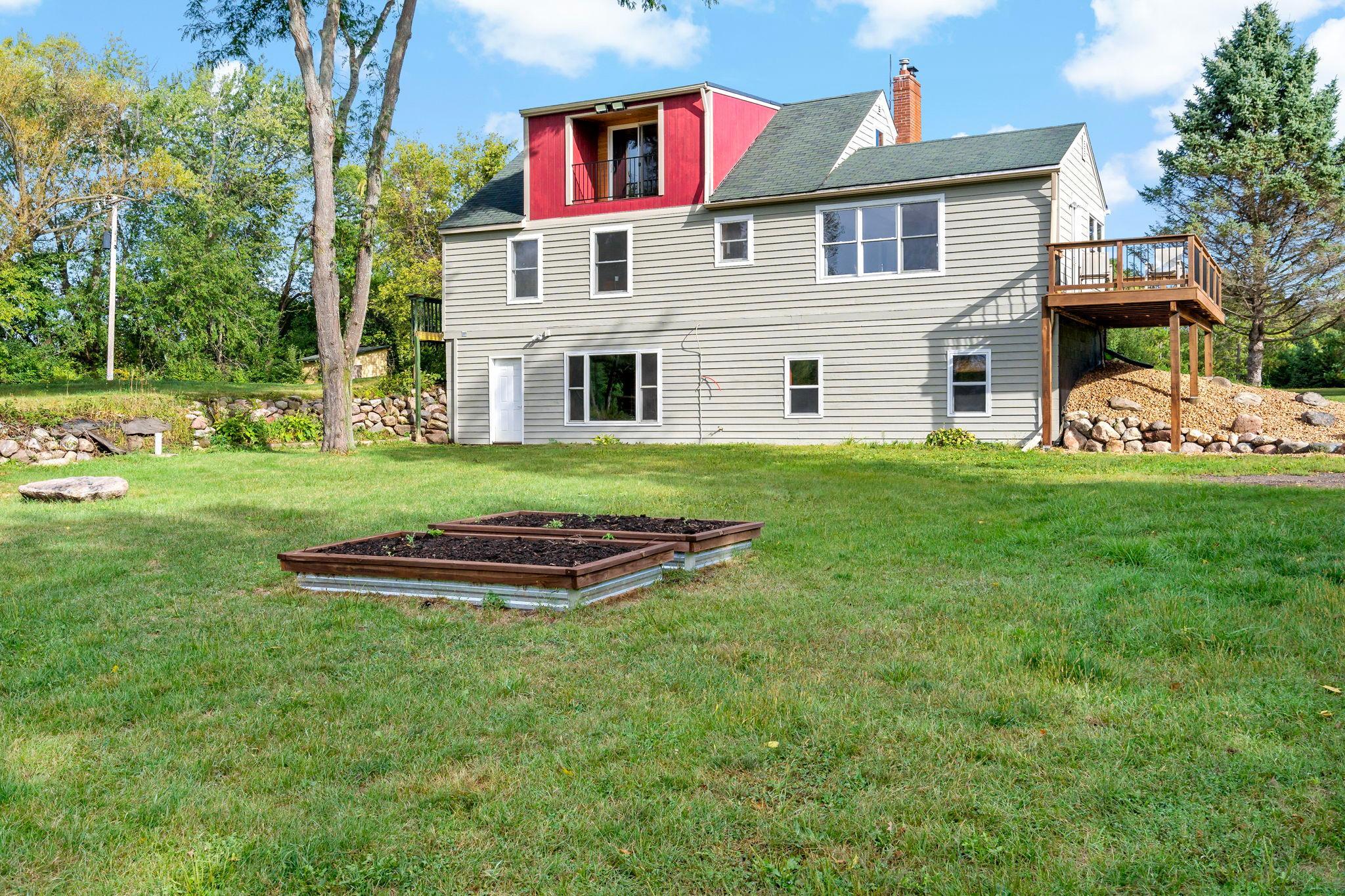 4555 Spruce Way Property Photo 19