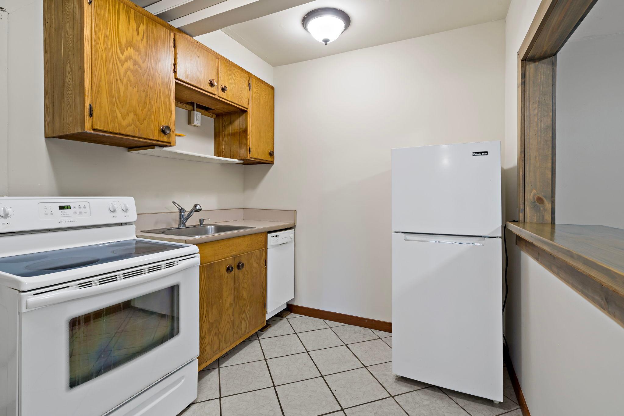 4555 Spruce Way Property Photo 48