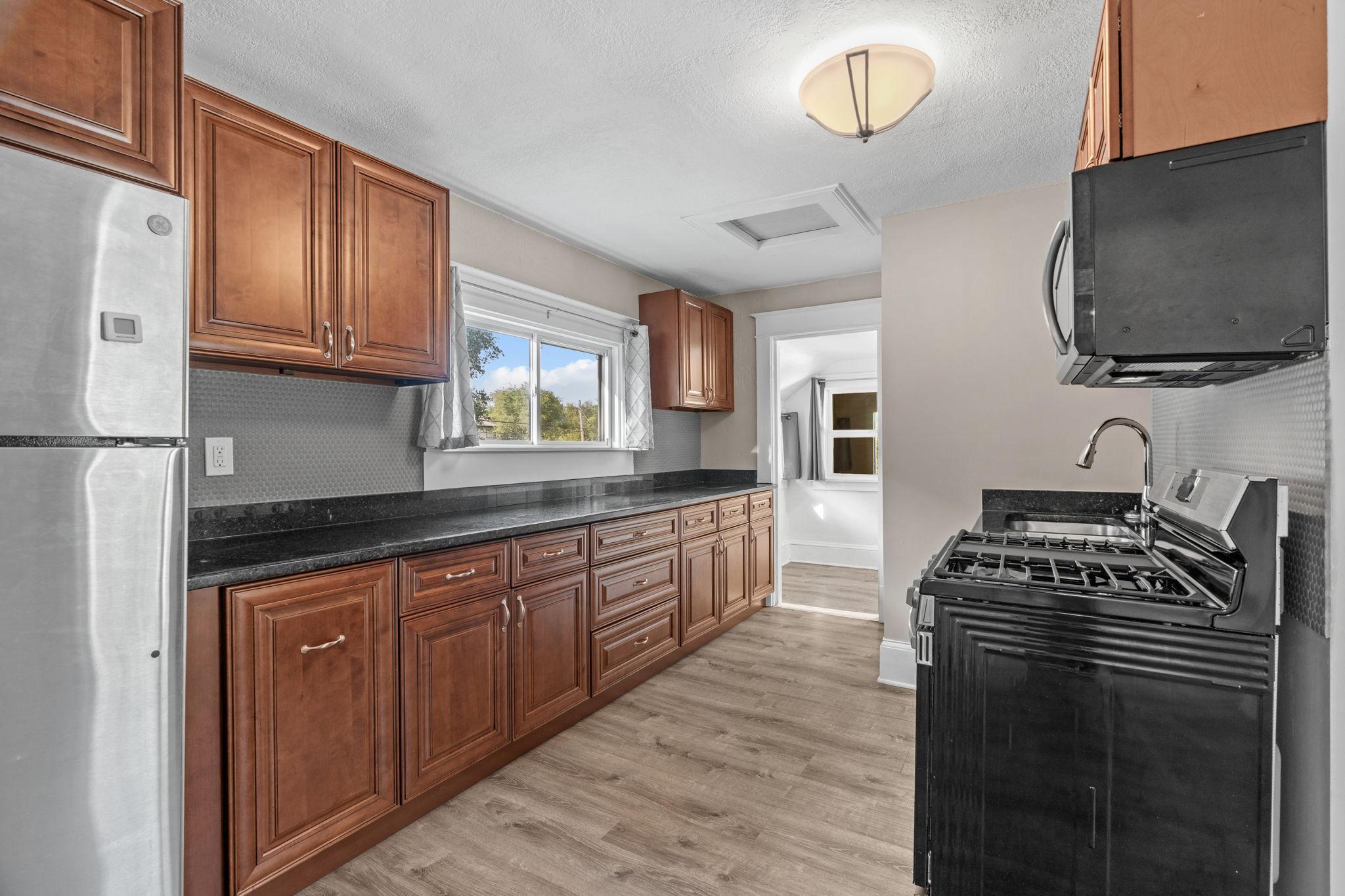 2408 6th Street Ne Property Photo 16