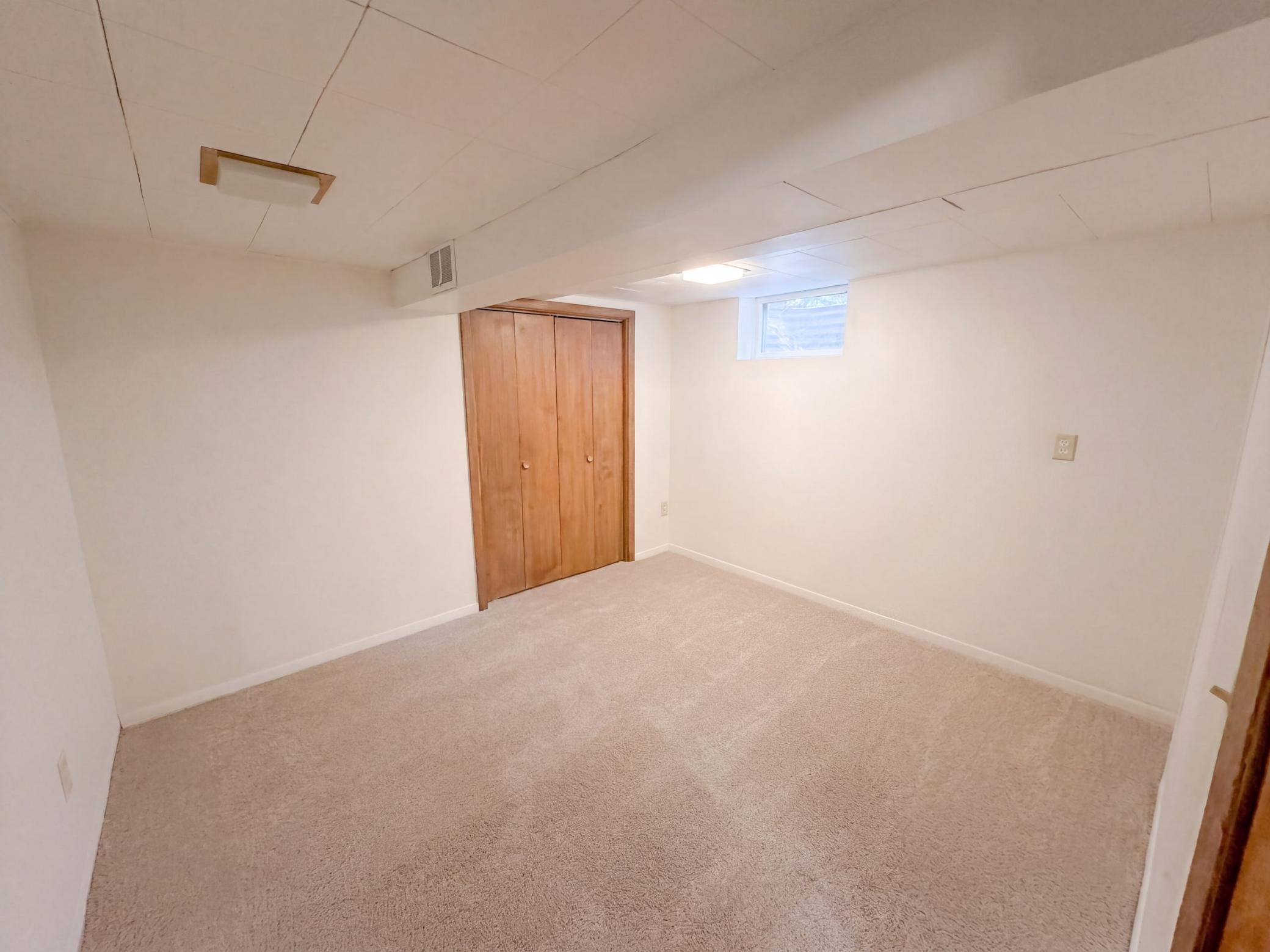2000 Herschel Street Property Photo 14