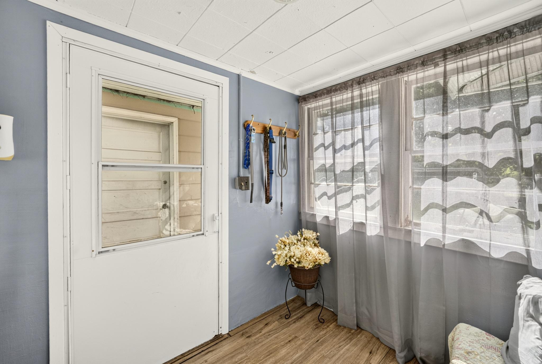 4724 Anderson Road Property Photo 4
