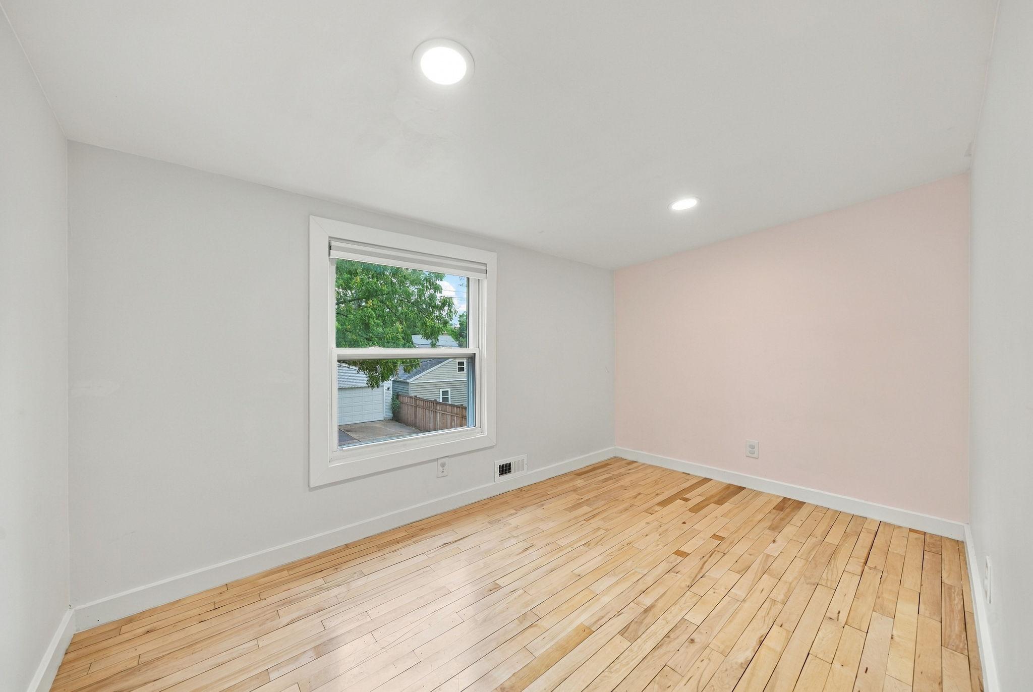5549 Emerson Avenue S Property Photo 13