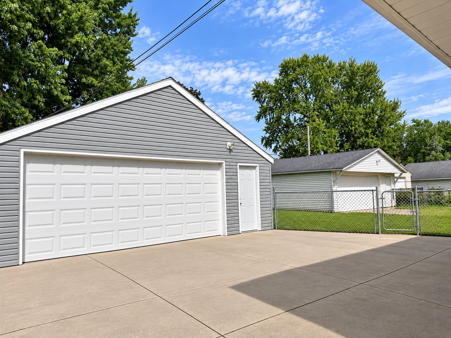 1707 4th Avenue Se Property Photo 3