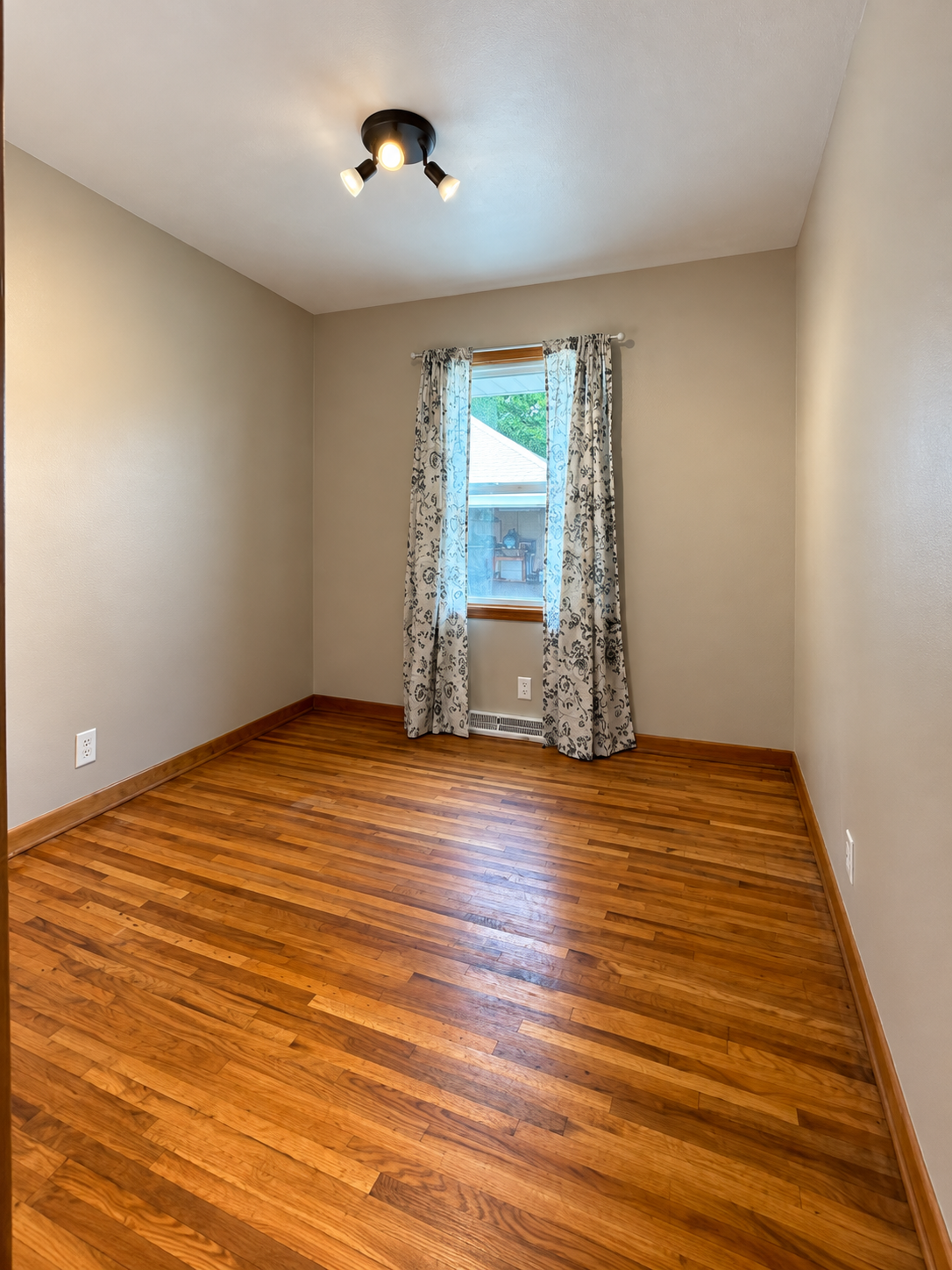 1707 4th Avenue Se Property Photo 13