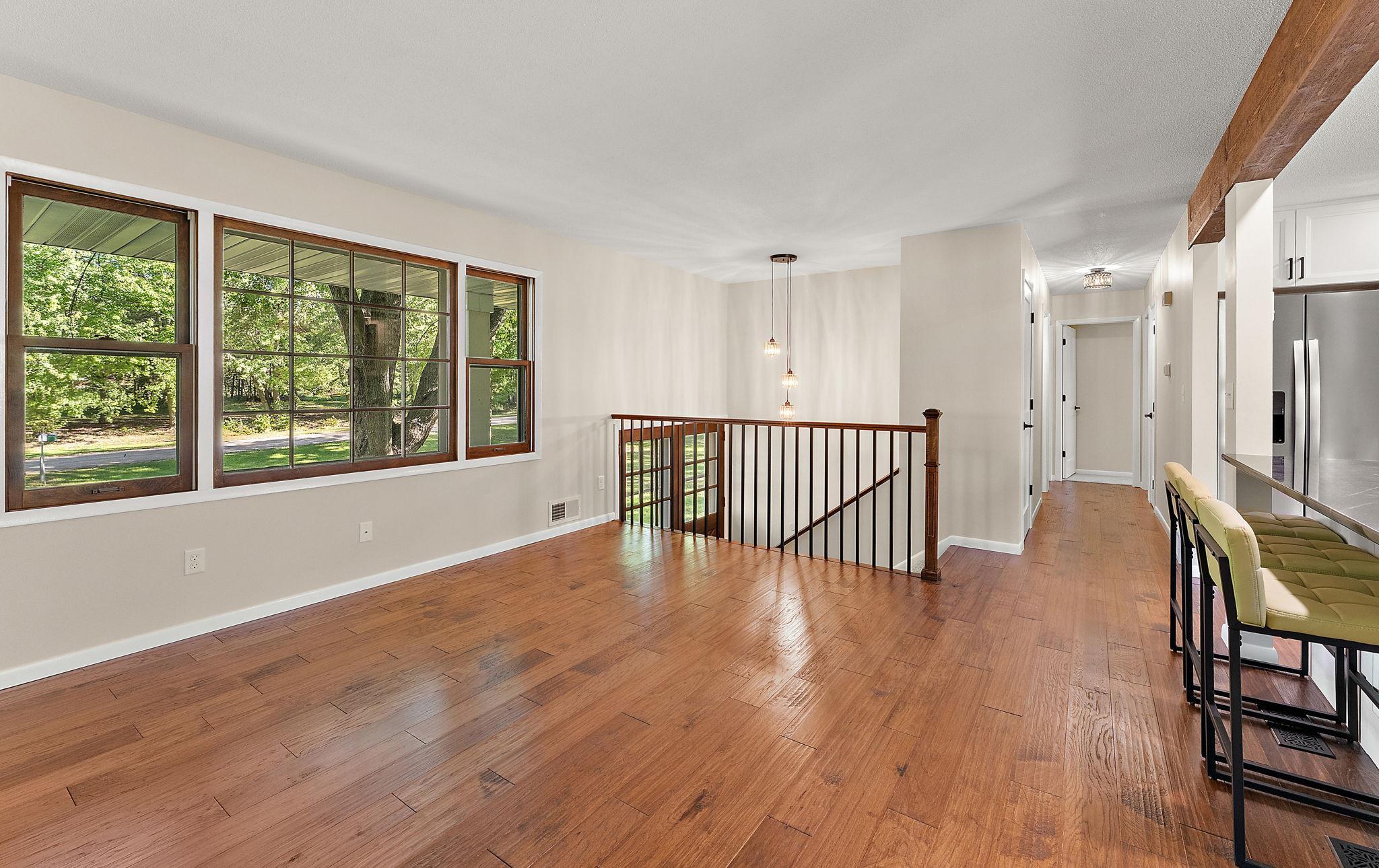 18421 Country Squires Circle Property Photo 8