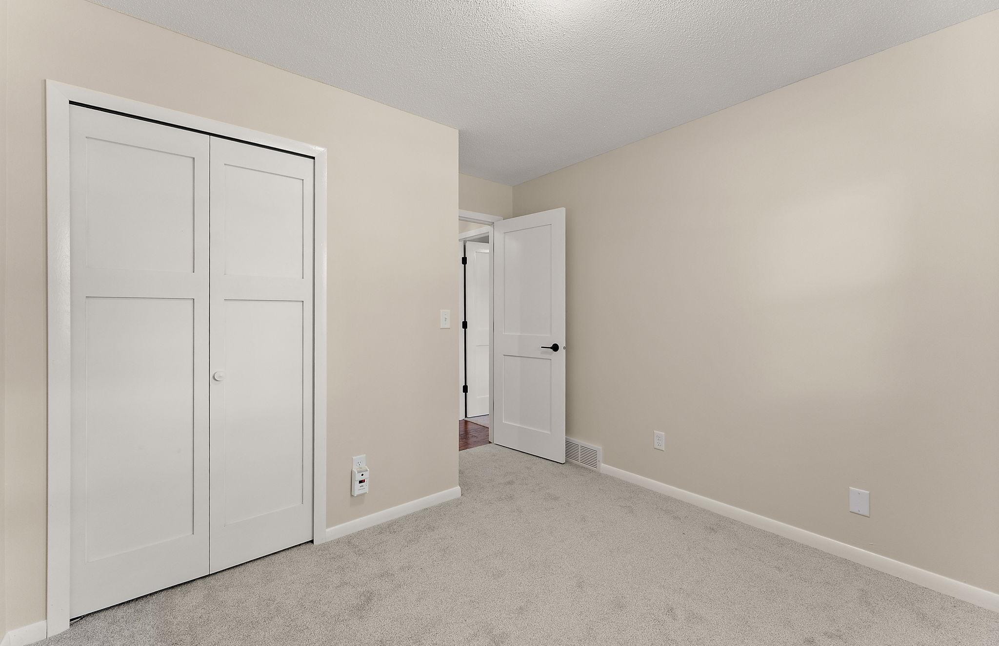 18421 Country Squires Circle Property Photo 18