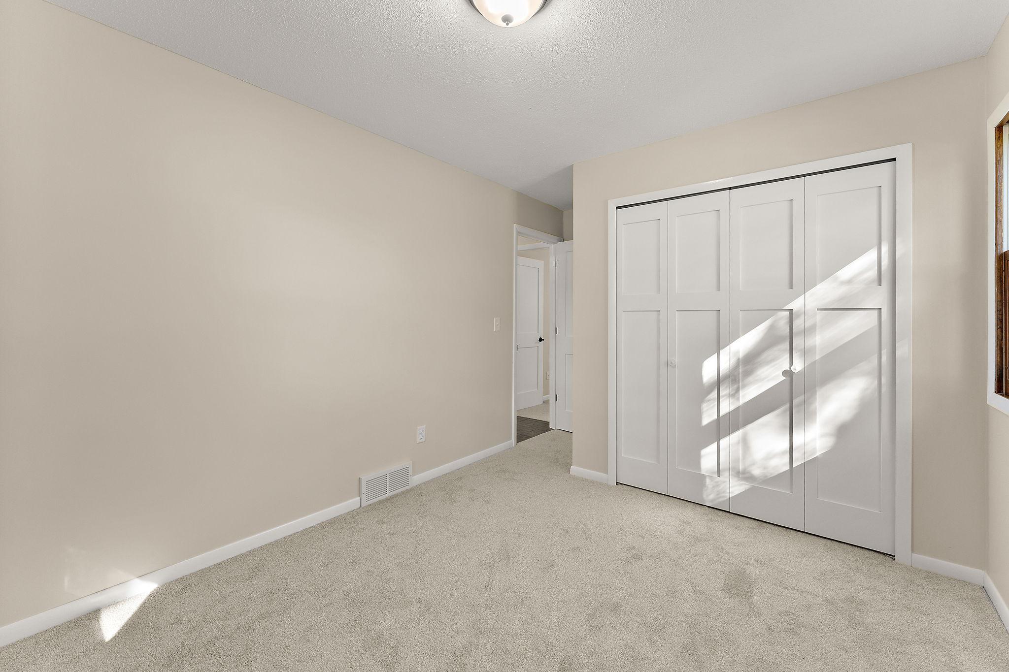 18421 Country Squires Circle Property Photo 20