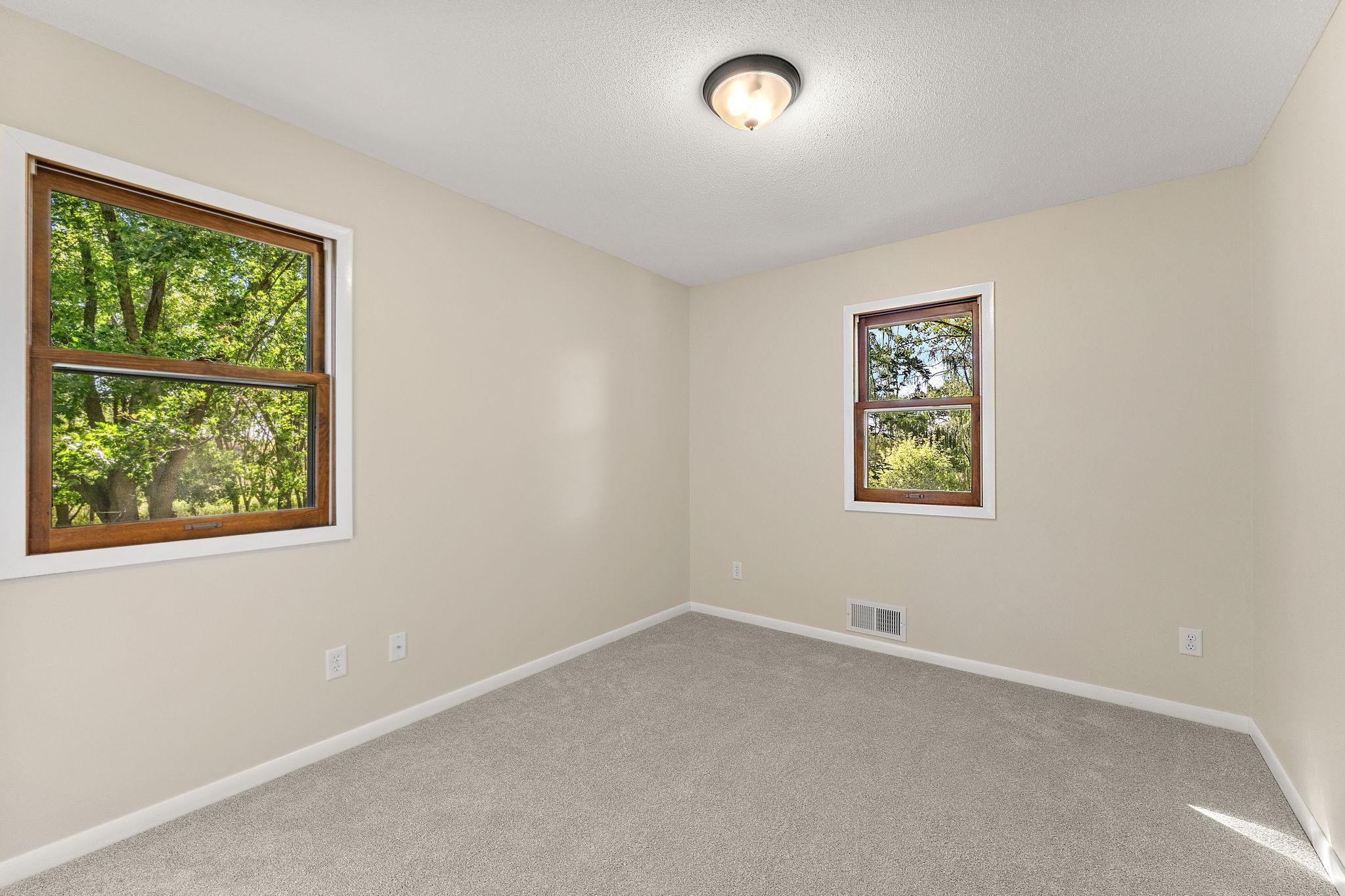 18421 Country Squires Circle Property Photo 21
