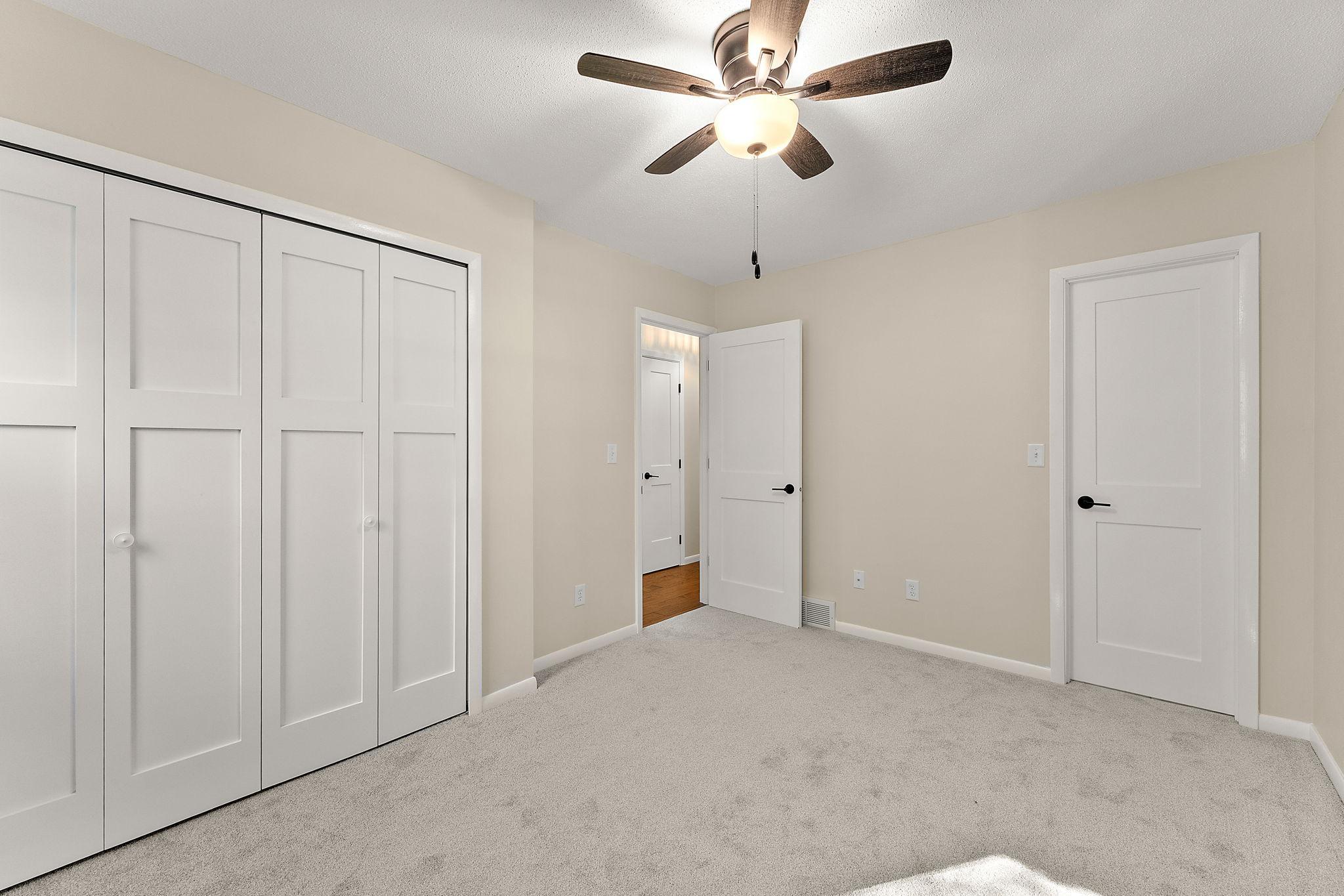 18421 Country Squires Circle Property Photo 22