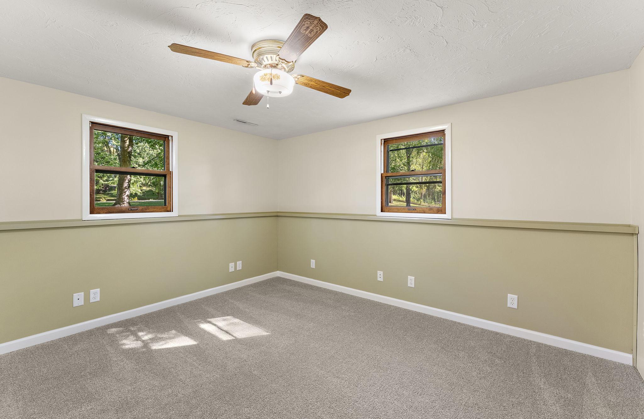 18421 Country Squires Circle Property Photo 29