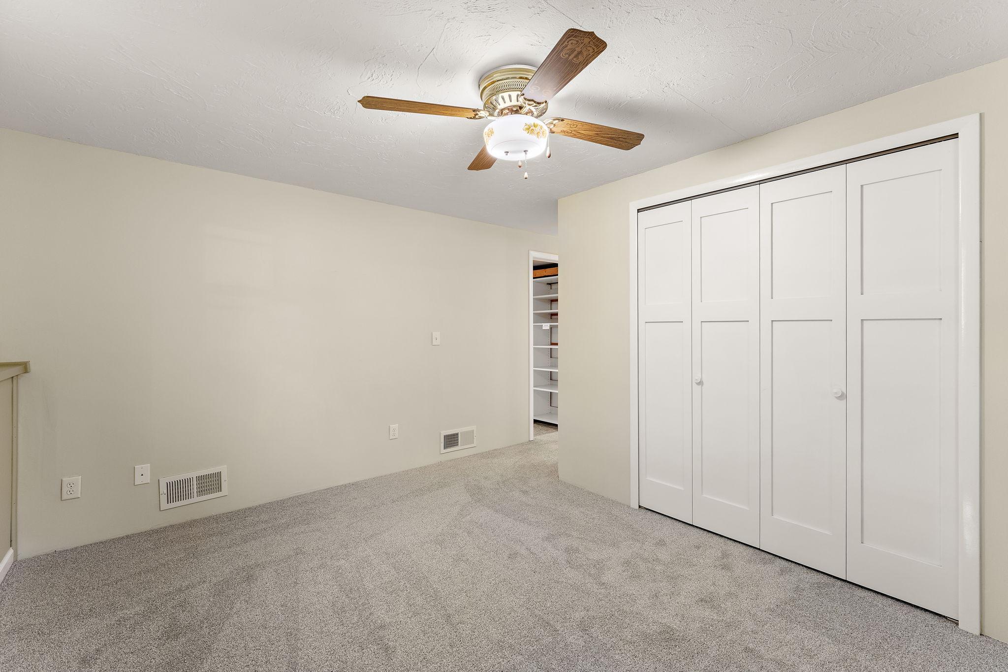 18421 Country Squires Circle Property Photo 30