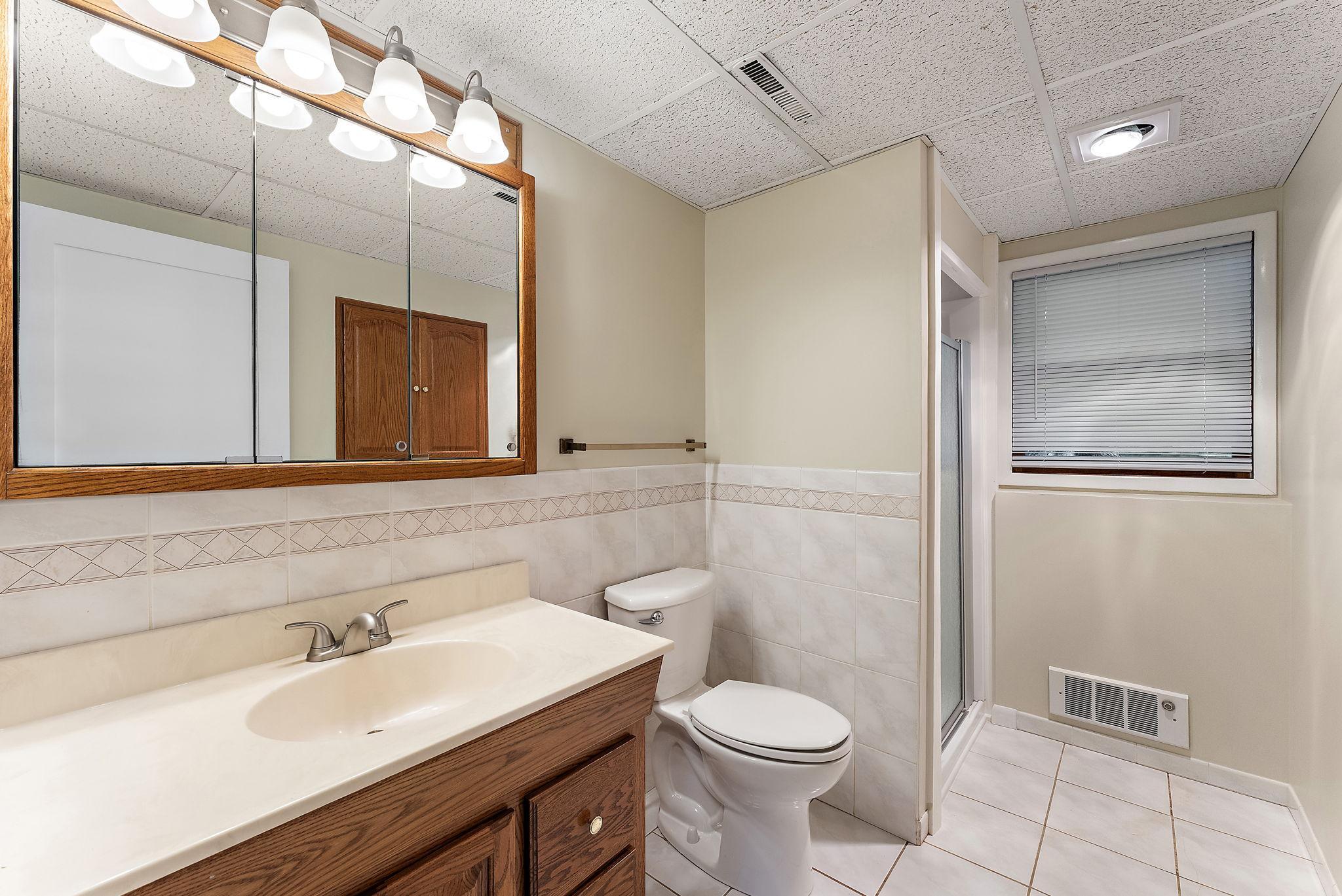 18421 Country Squires Circle Property Photo 31