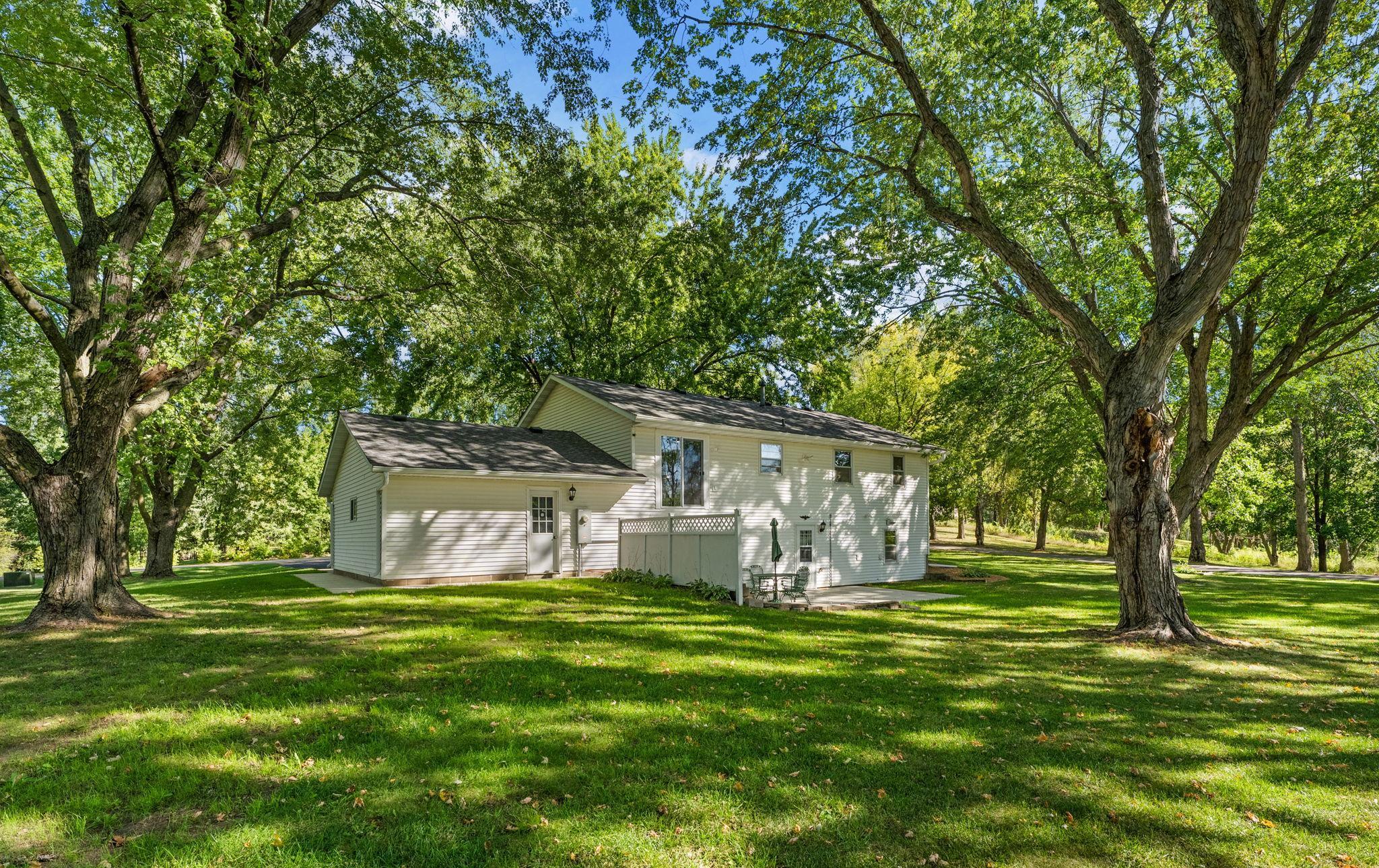 18421 Country Squires Circle Property Photo 40