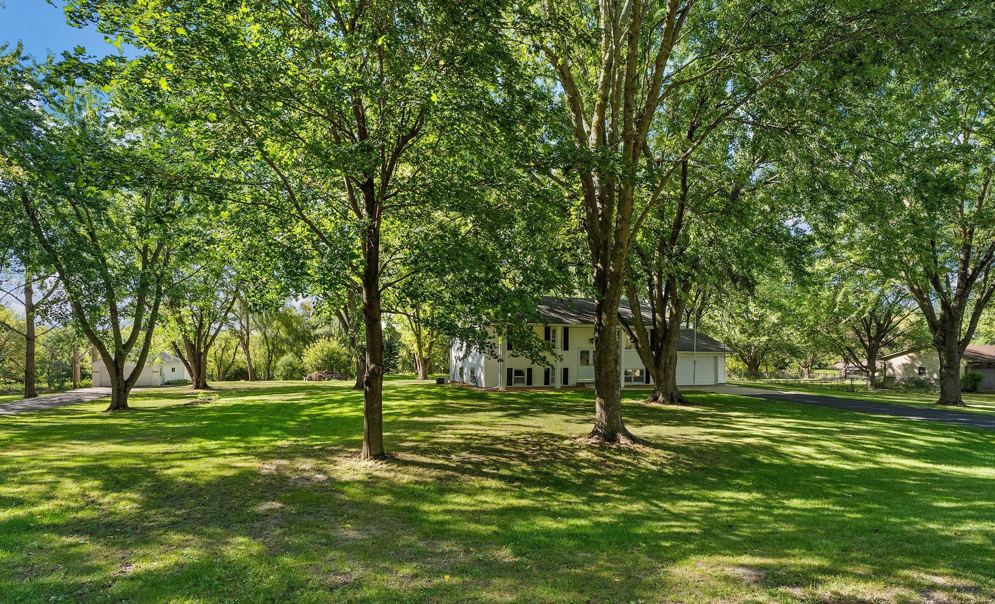18421 Country Squires Circle Property Photo 48