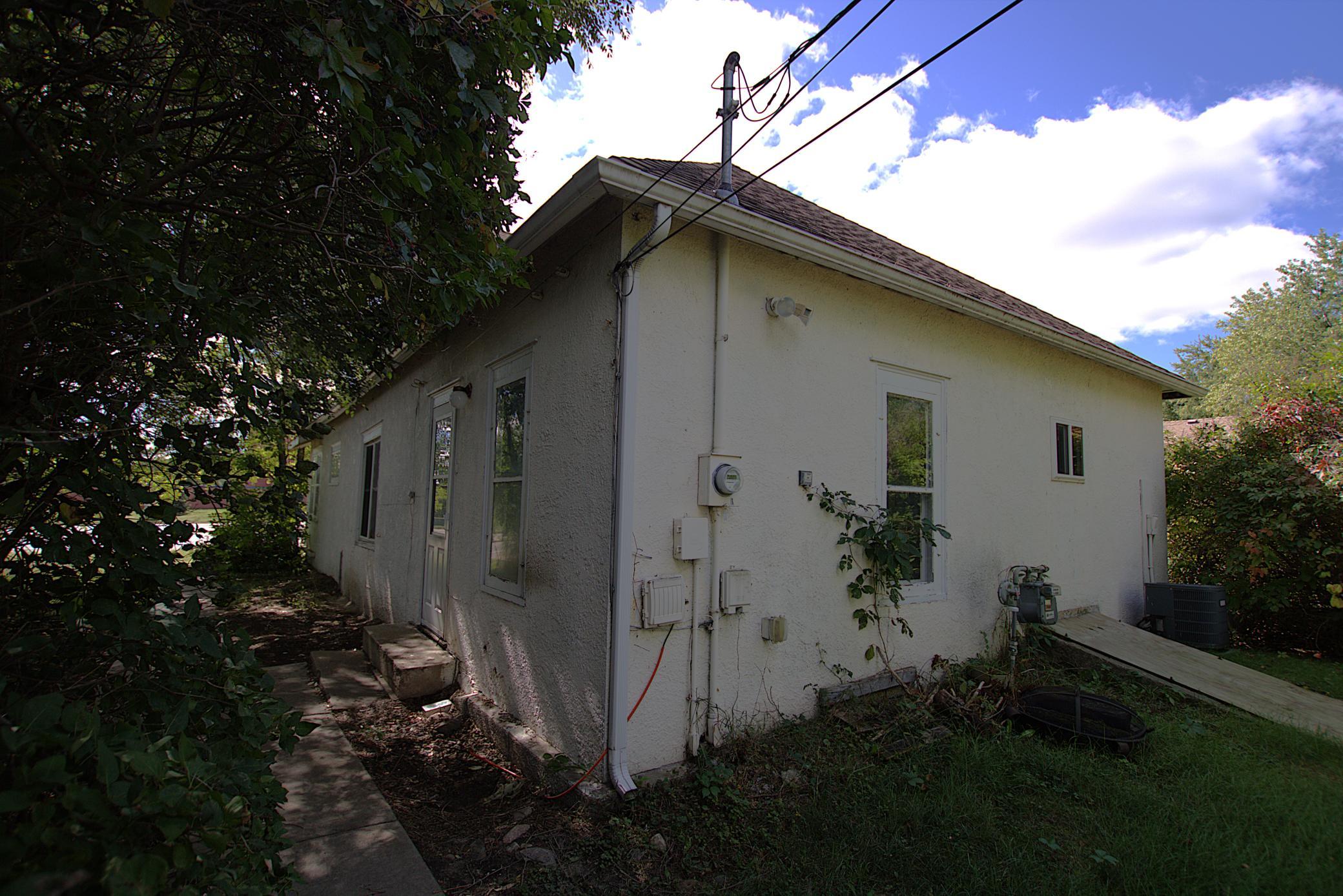 1015 Us 10 E Property Photo 3