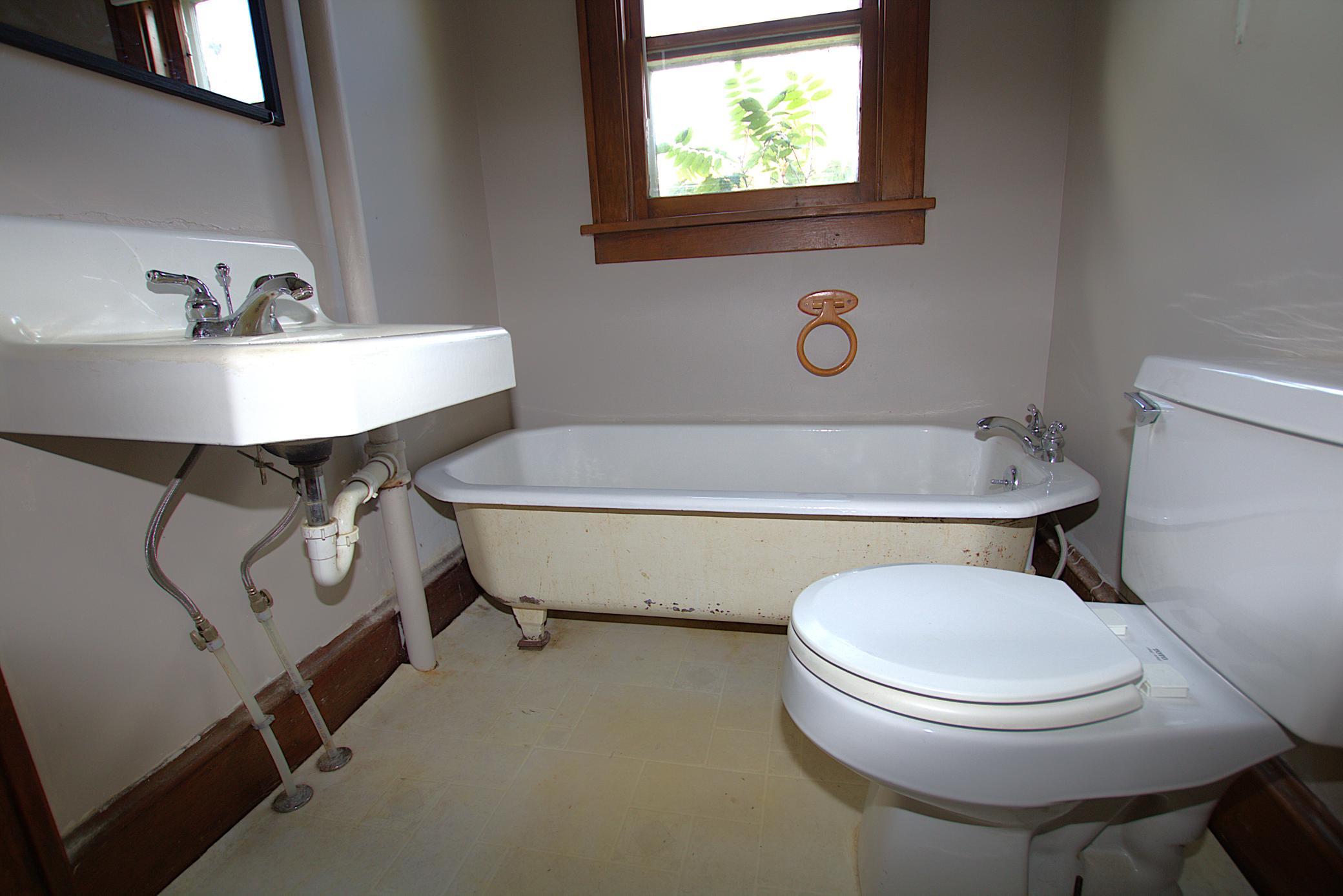 1015 Us 10 E Property Photo 12