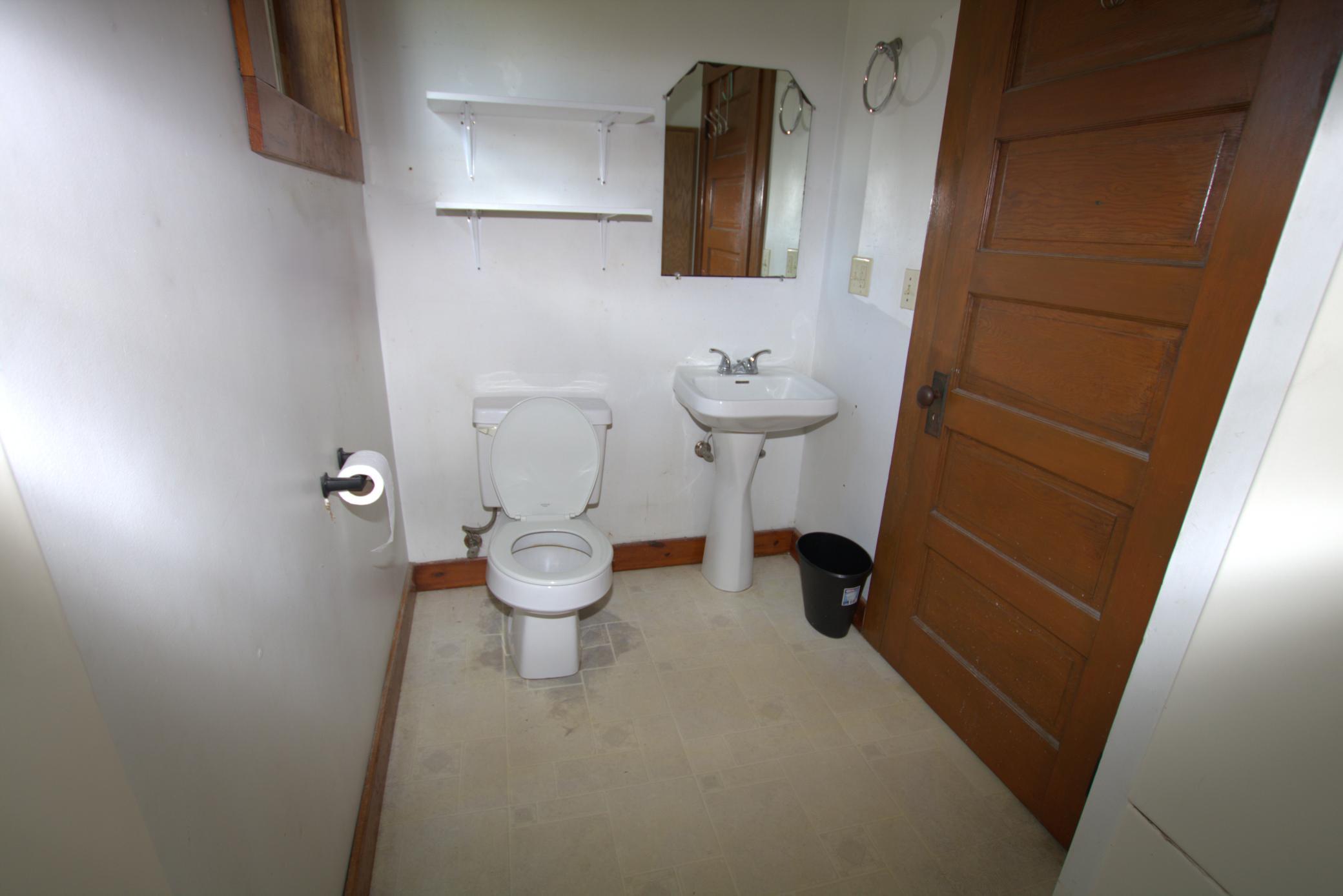 1015 Us 10 E Property Photo 13