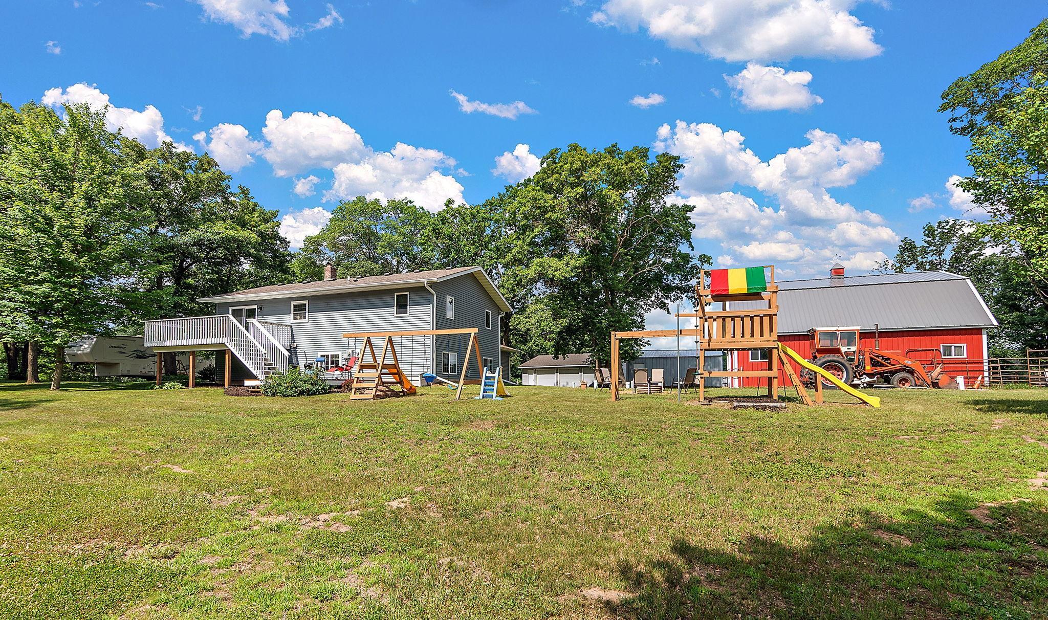 16950 77th Street Se Property Photo 9