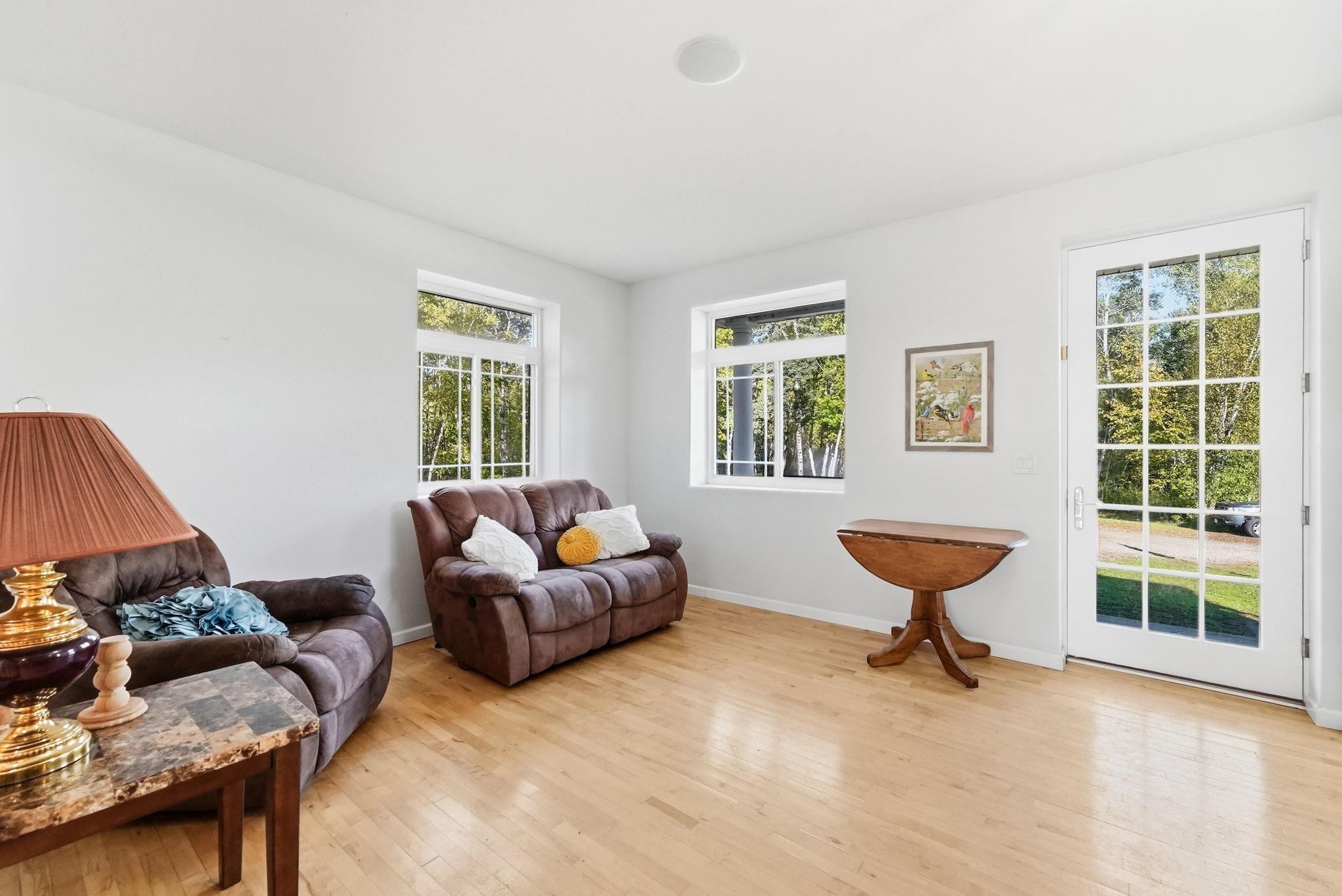 38582 Clover Circle Property Photo 8