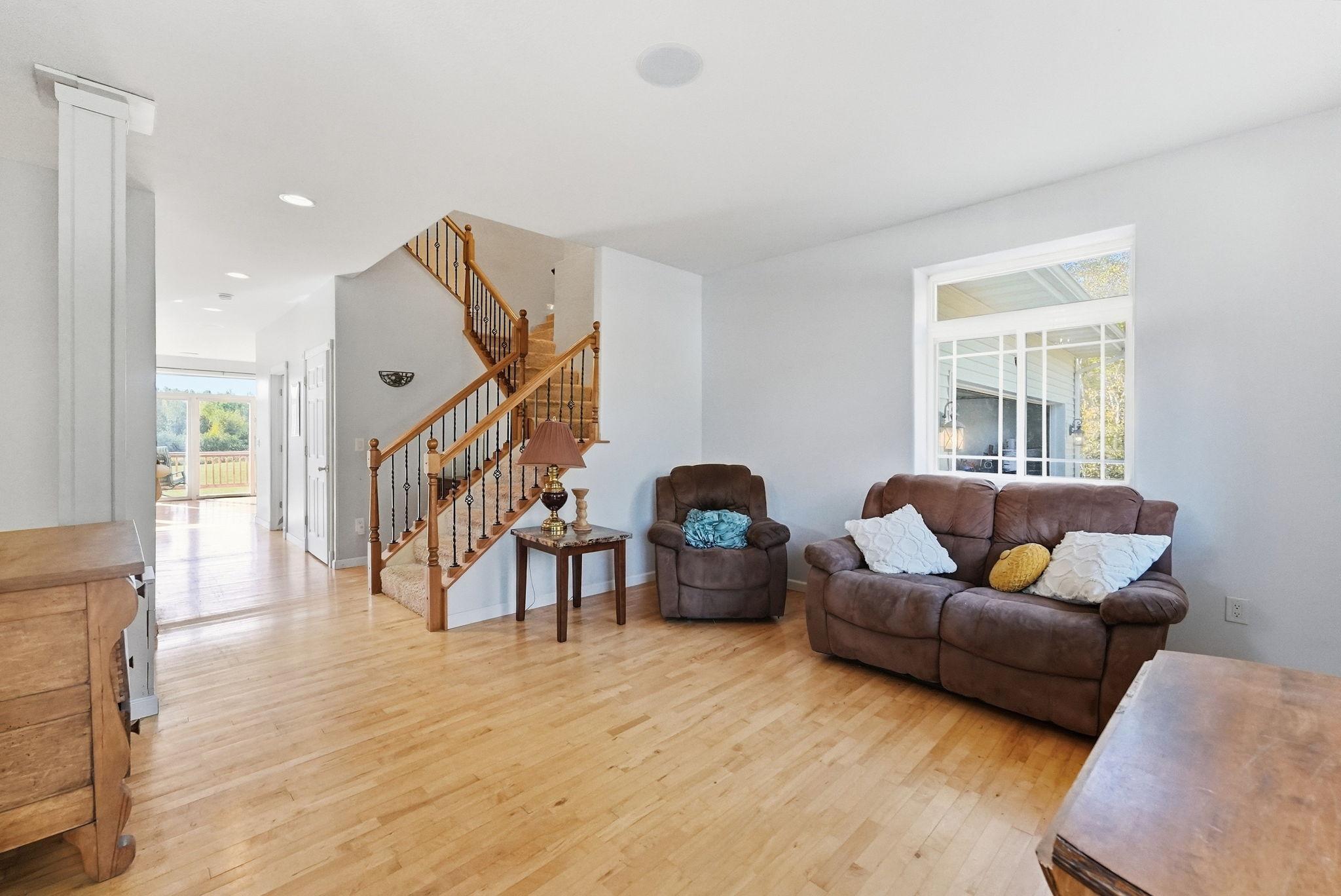 38582 Clover Circle Property Photo 10