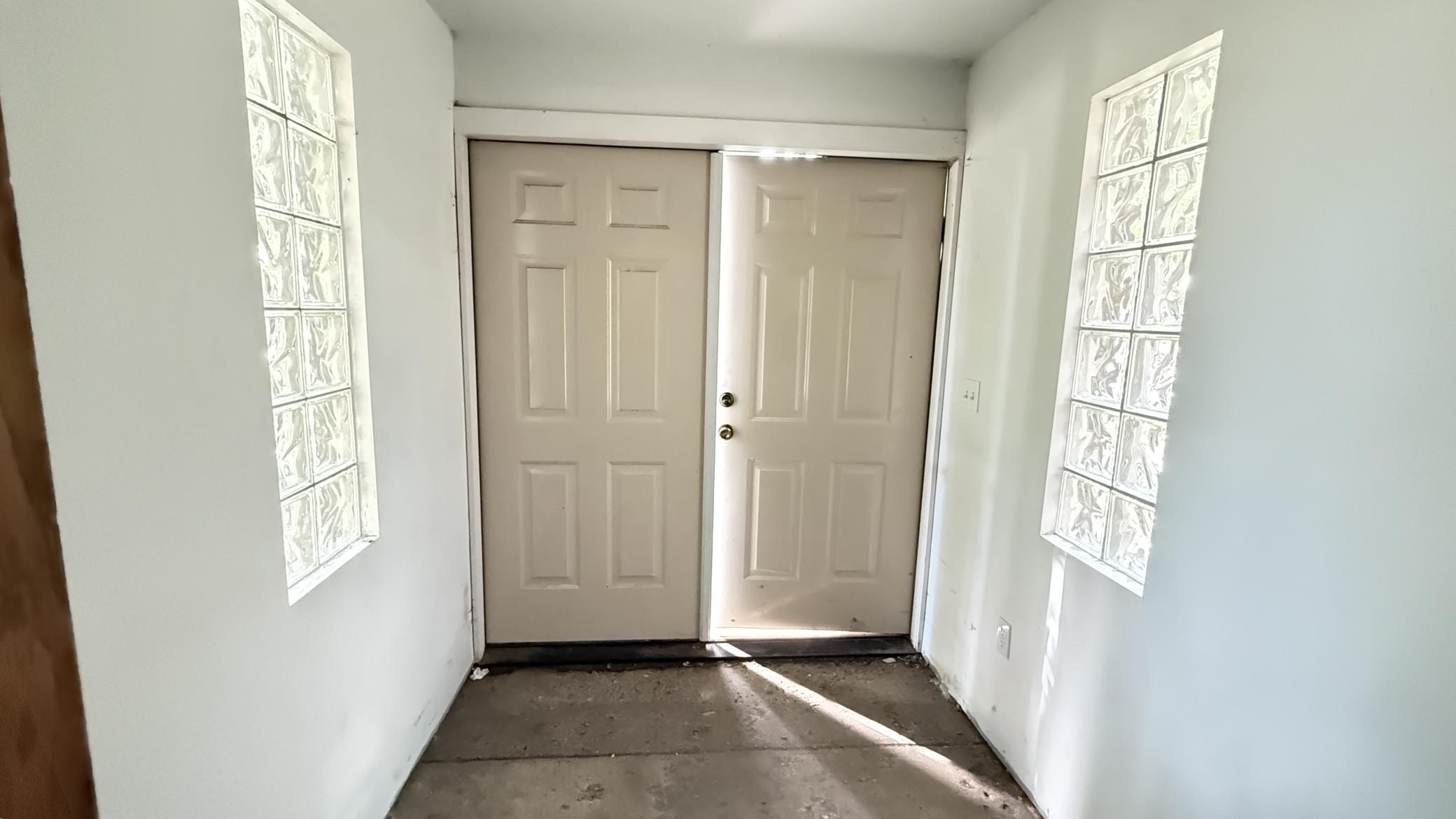 139 E Reuss Avenue Property Photo 6