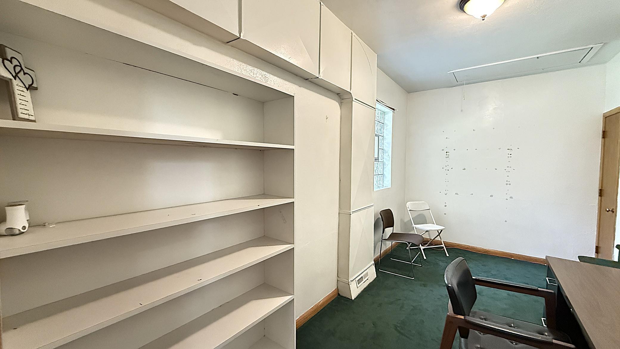 139 E Reuss Avenue Property Photo 19