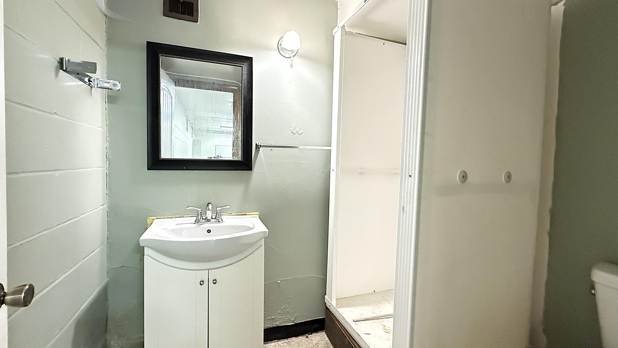 139 E Reuss Avenue Property Photo 36