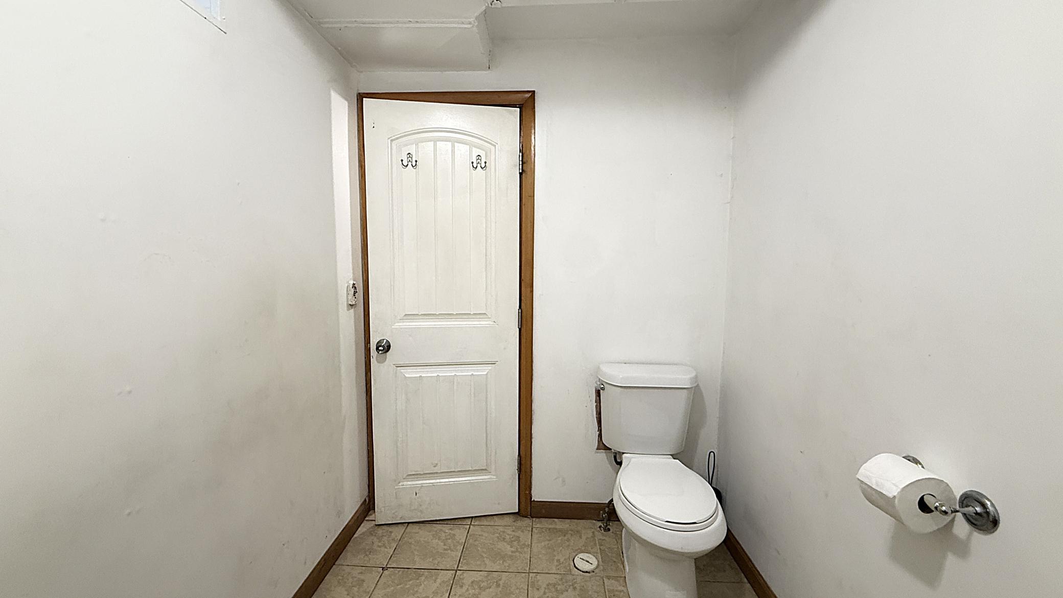 139 E Reuss Avenue Property Photo 39