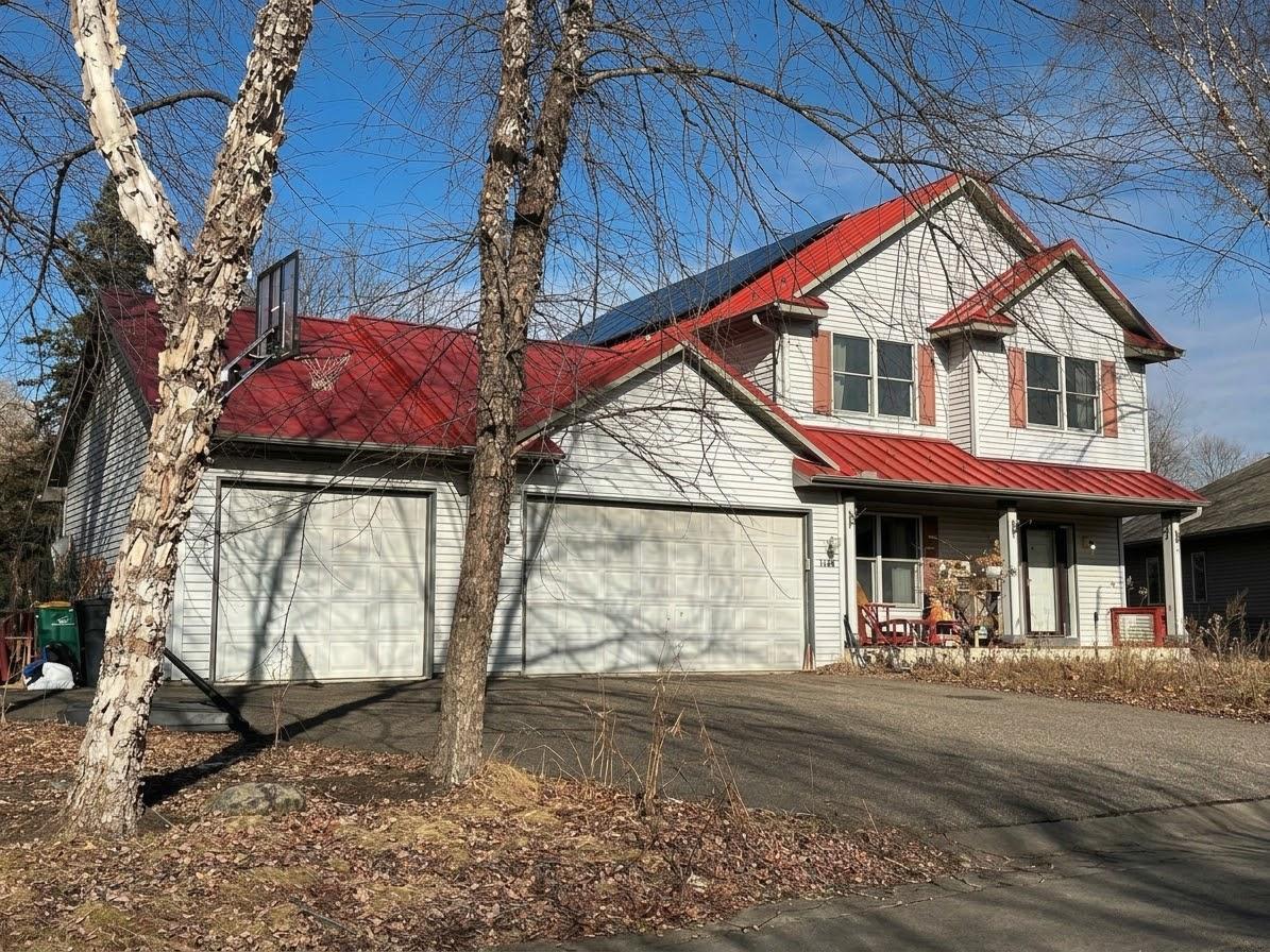 1128 Creekside Circle Property Photo 1
