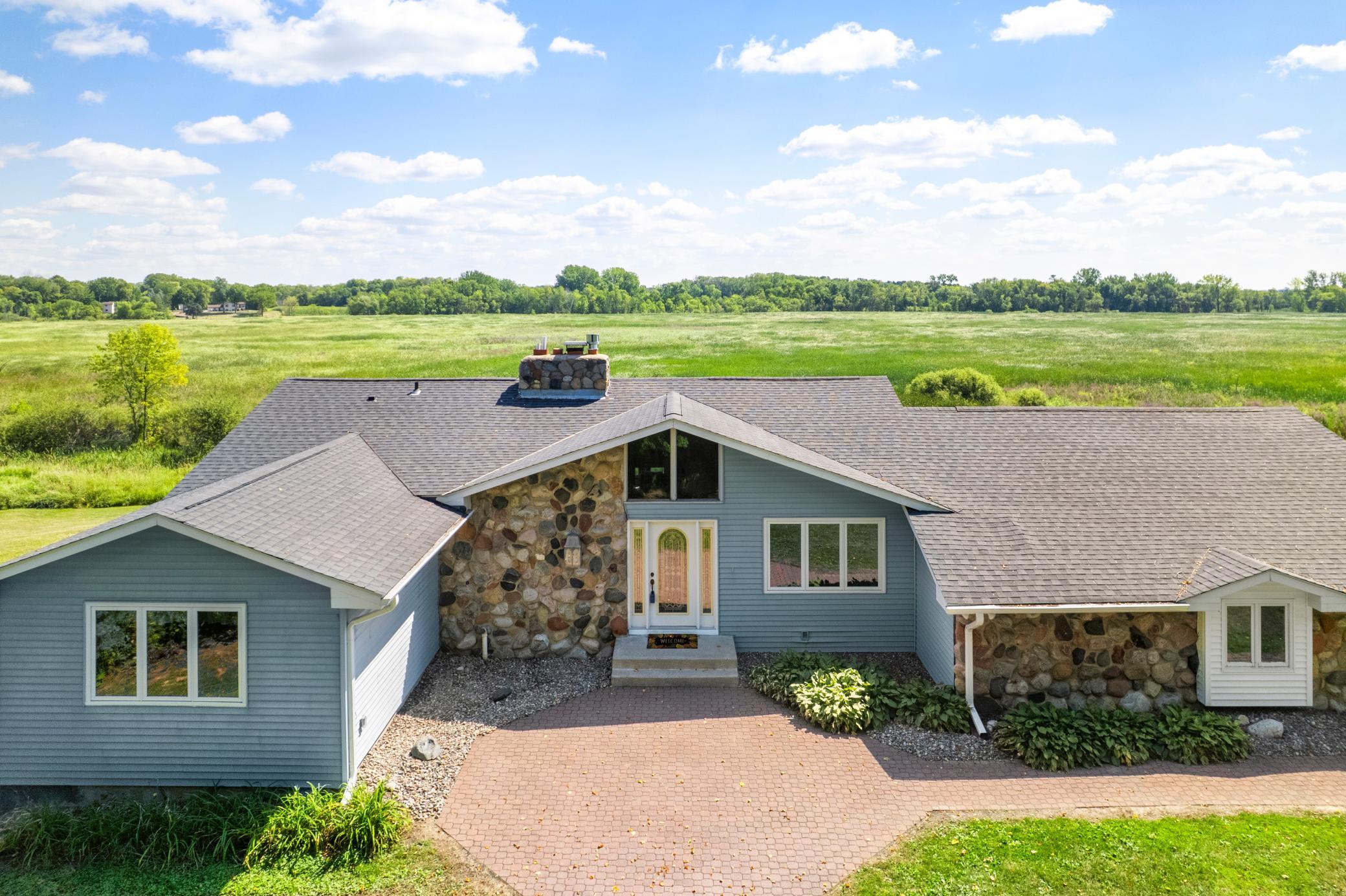 12020 Tilton Trail N Property Photo 9