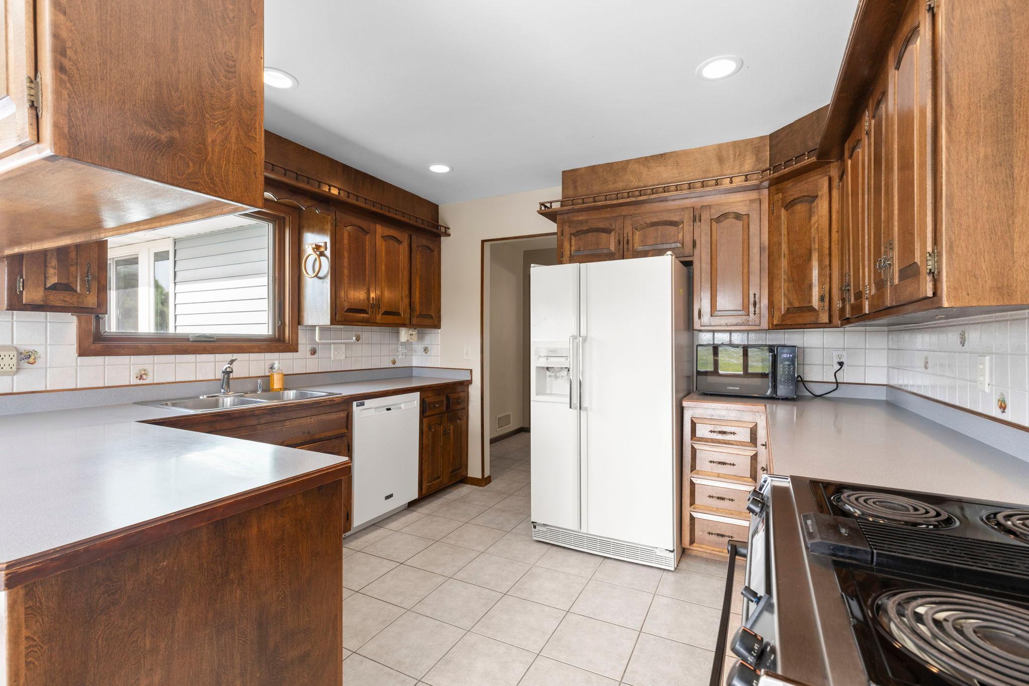 12020 Tilton Trail N Property Photo 25