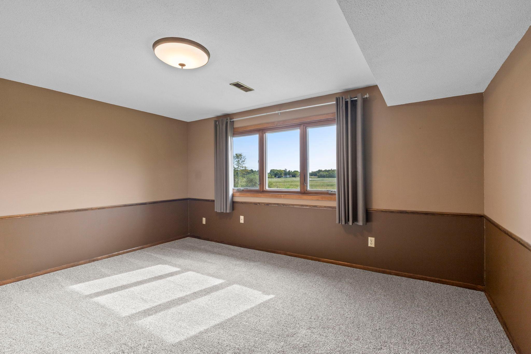 12020 Tilton Trail N Property Photo 34