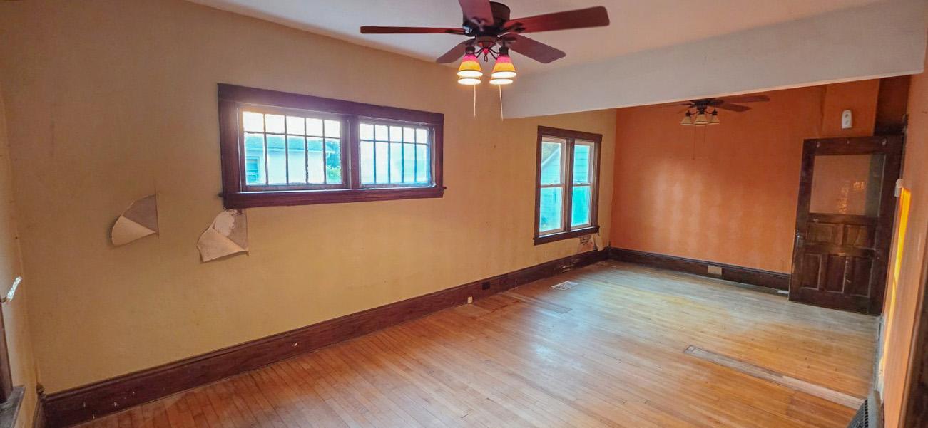 812 Maple Avenue E Property Photo 9