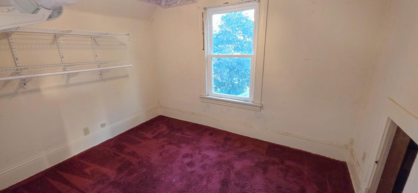 812 Maple Avenue E Property Photo 11