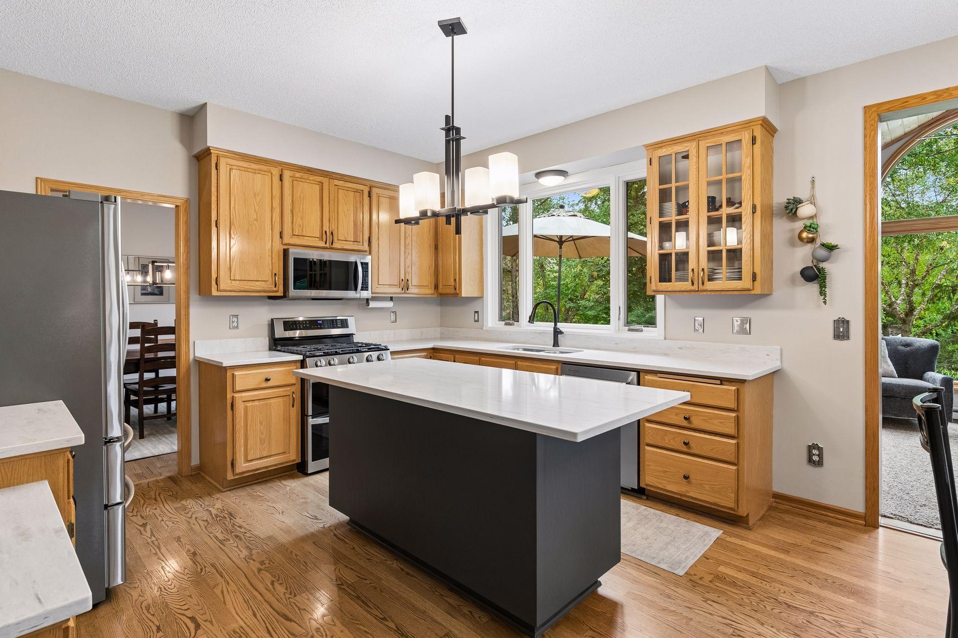 14841 Langdon Place Property Photo 4