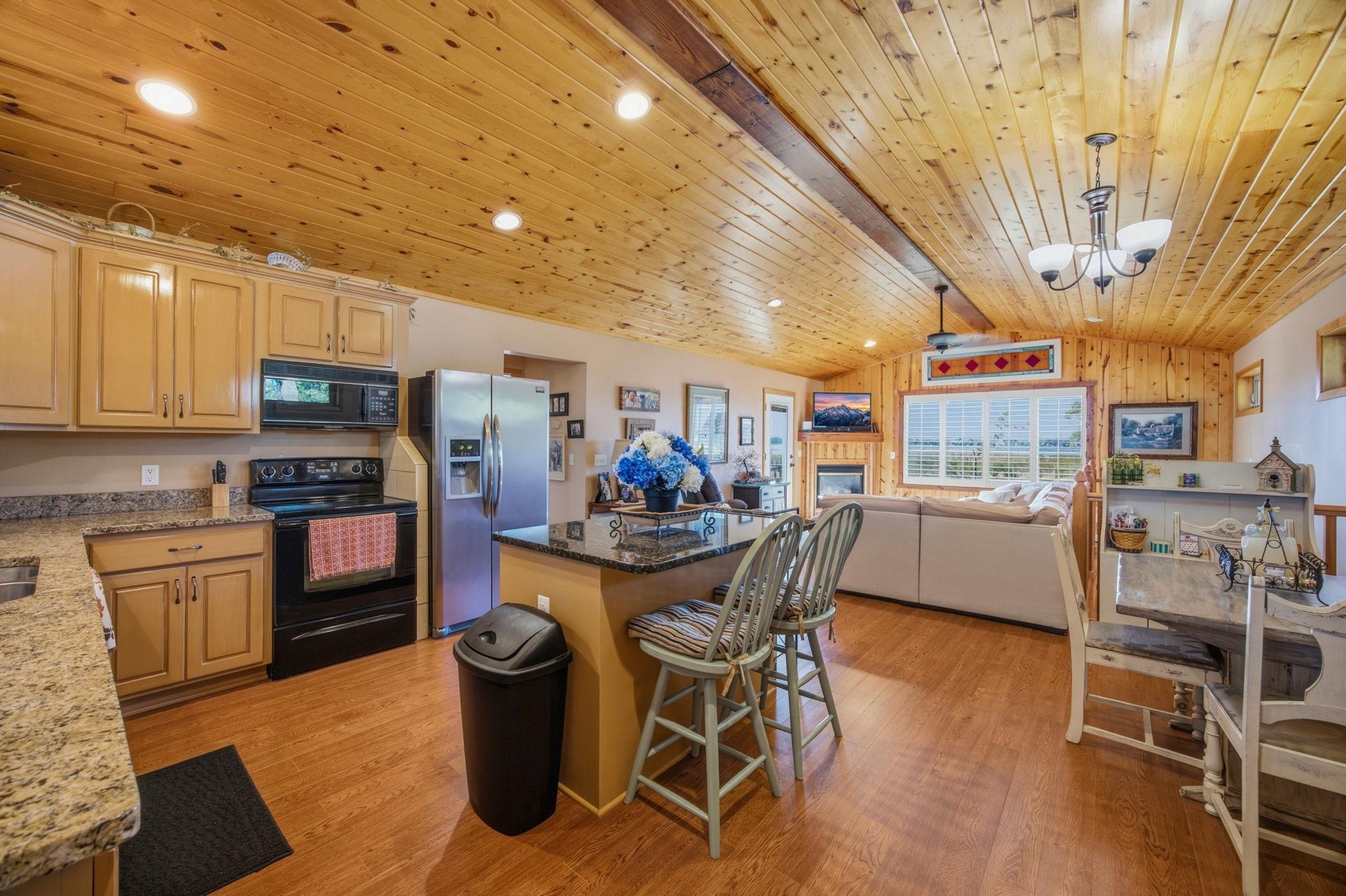 1712 Kestrel Circle Property Photo 14